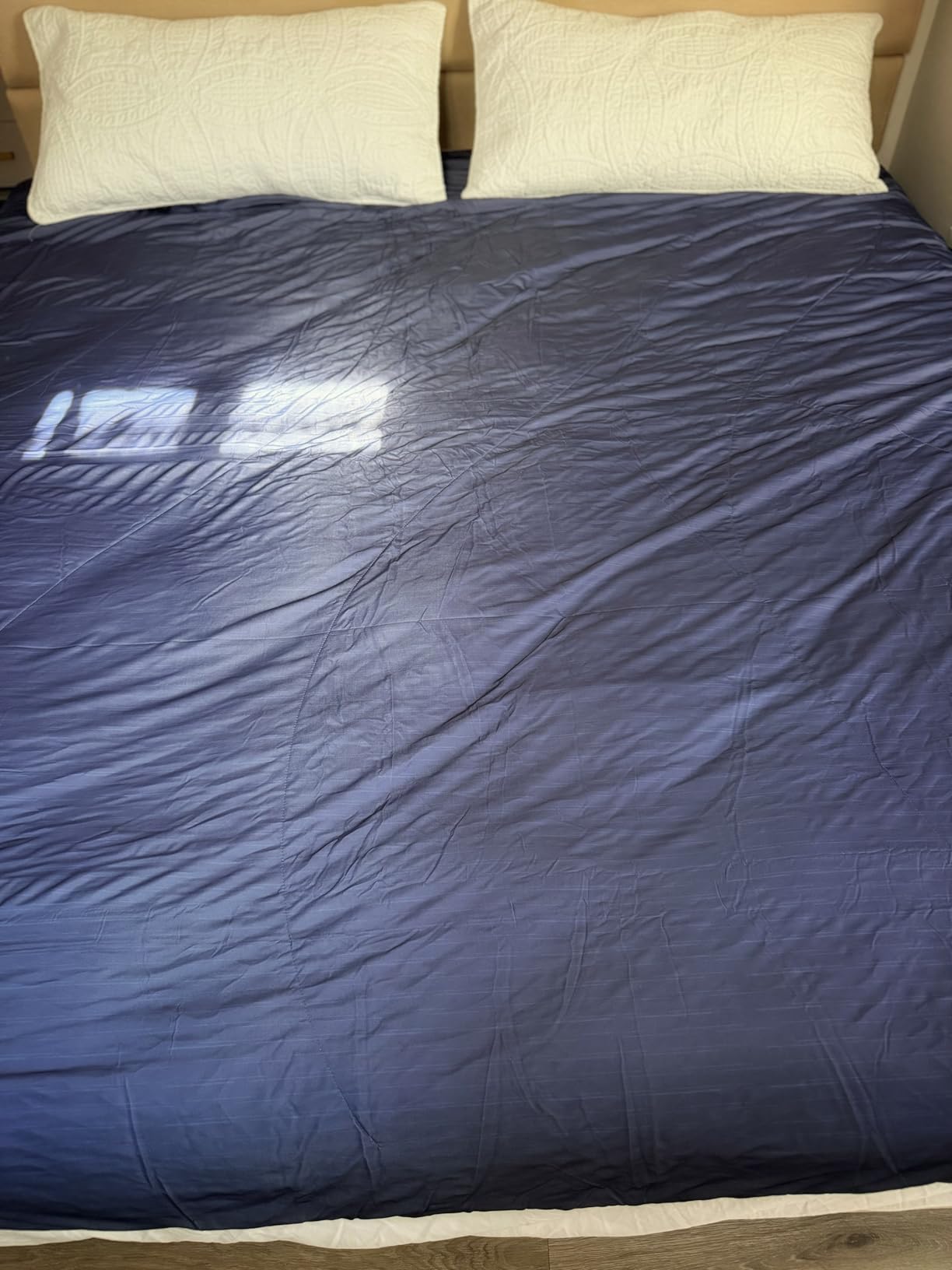 Elegear Gradient Cooling Comforter Queen Size for Hot Sleepers, 79
