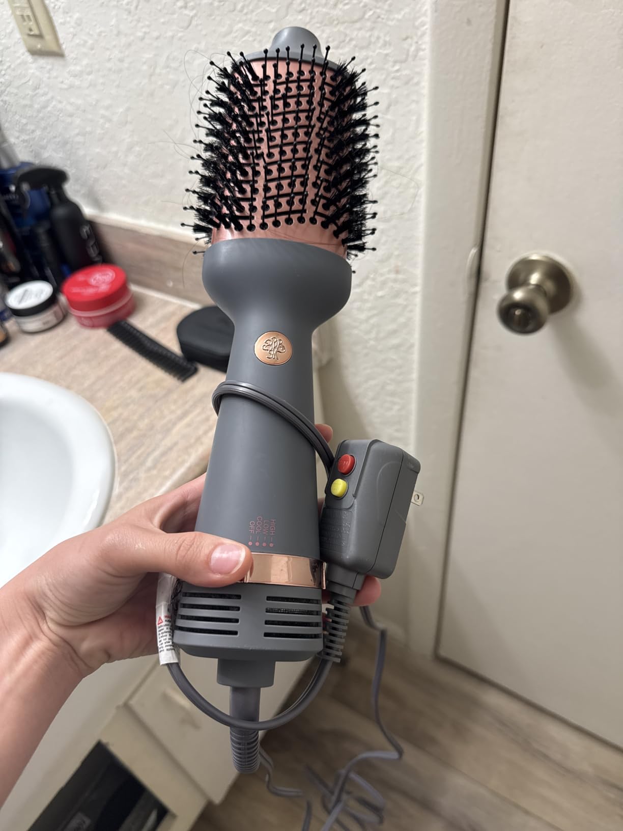 Hairitage Volumizing One Step Blow Dry Brush + Hair Dryer for Curling + Straightening - Ceramic Tourmaline Blowout Brush + Volumizer - Hair Styler for Smooth Shiny, Frizz-Free Styles - Matte Grey customer photo 2