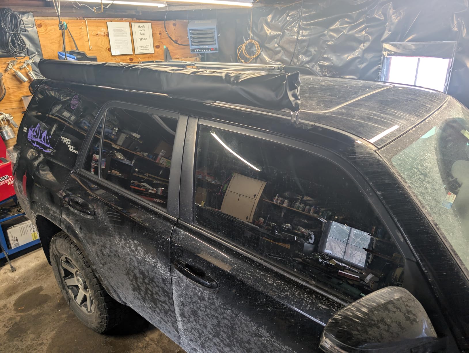 VEVOR Vehicle Awning 6.6'x8.2' Roof Rack Pull-Out Sun Shade UV50+ PU3000mm, Retractable Weatherproof 4x4 Side Awning for SUV Outdoor Camping & Overland (Hardware Included), w/Waterproof Storage Bag customer photo 1