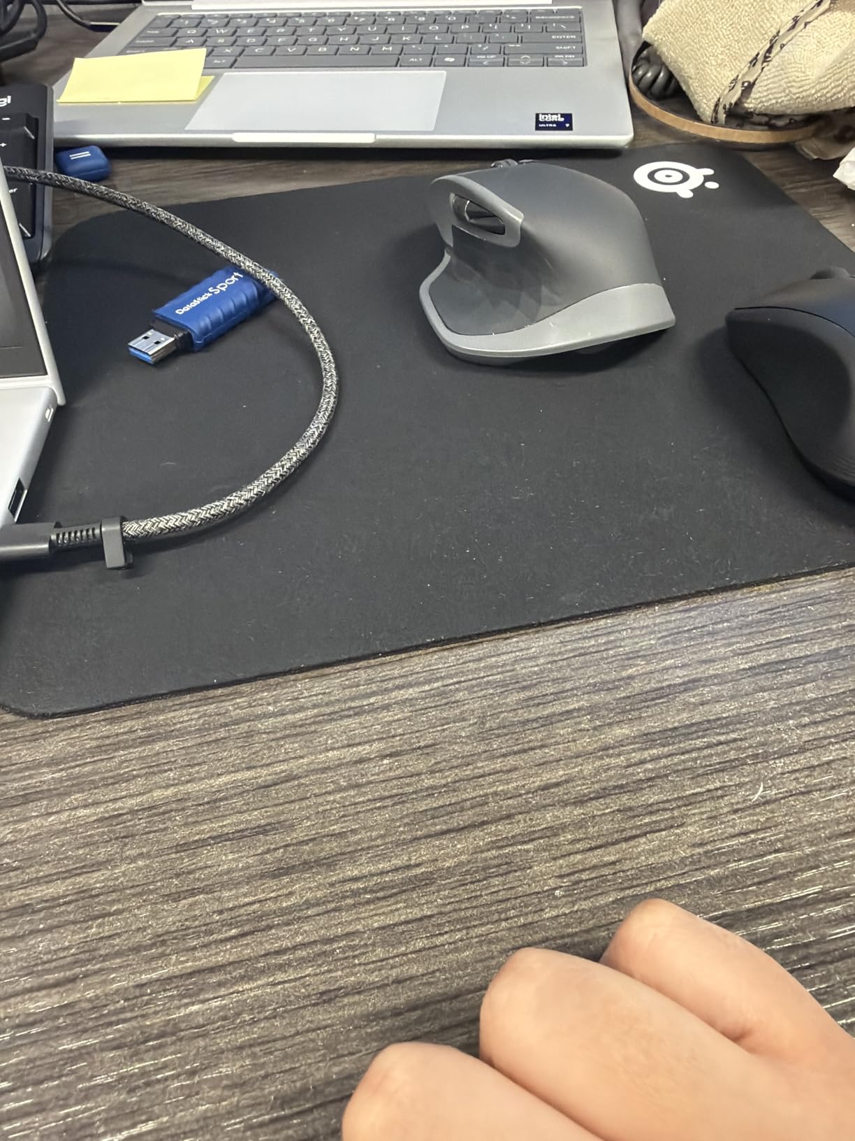 SteelSeries QcK Gaming Mouse Pad - XXL Cloth - Peak Tracking and Stability - Esports Mousepad - Never-Slip - Full Desk Coverage customer photo 2