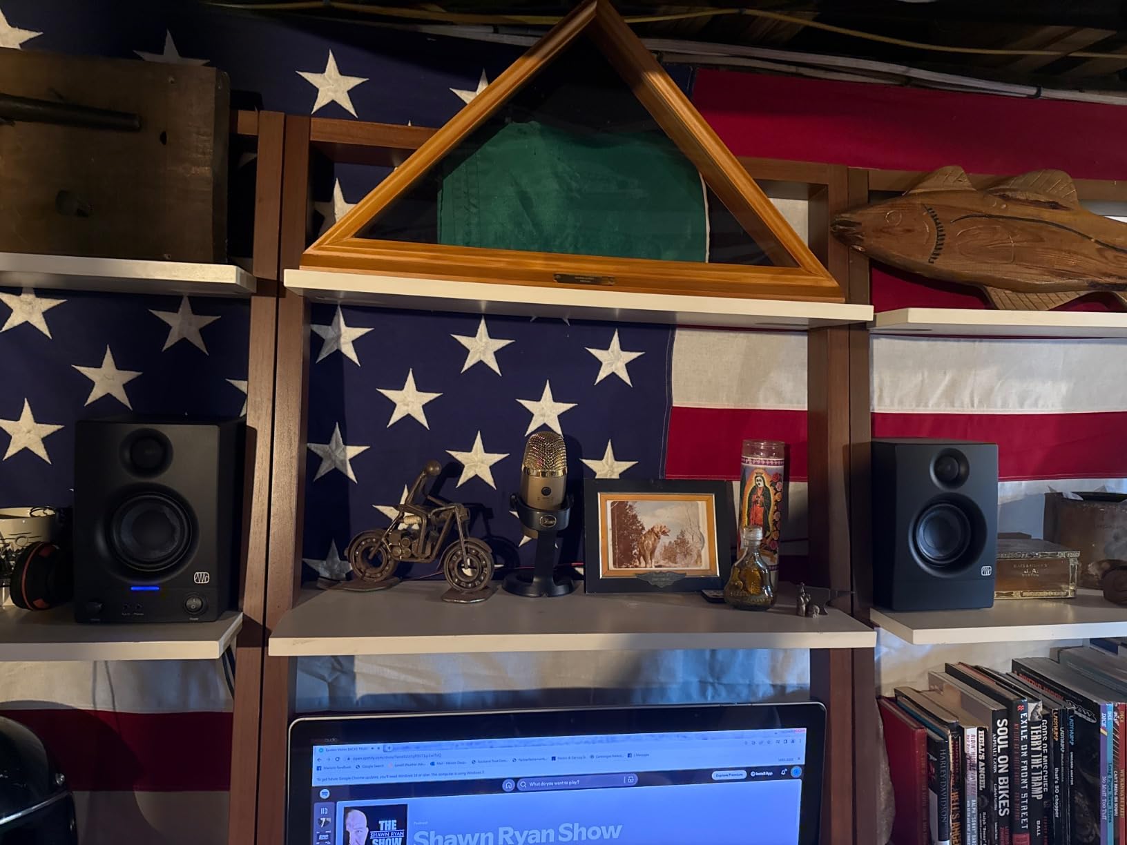 PreSonus Eris 3.5 Powered Desktop Studio Monitors, Pair – 50W, White customer photo 1
