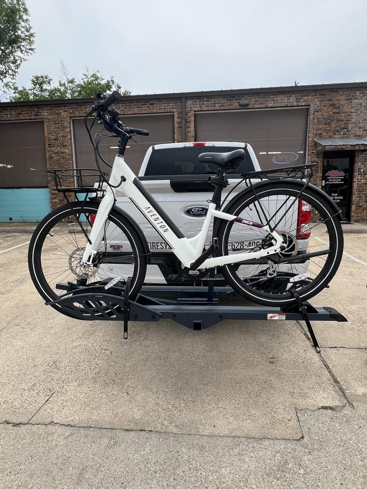 CRAVOT CyberRack E2 Hitch 2 E-Bike Rack with Ramp,200 lbs Capacity customer photo 1