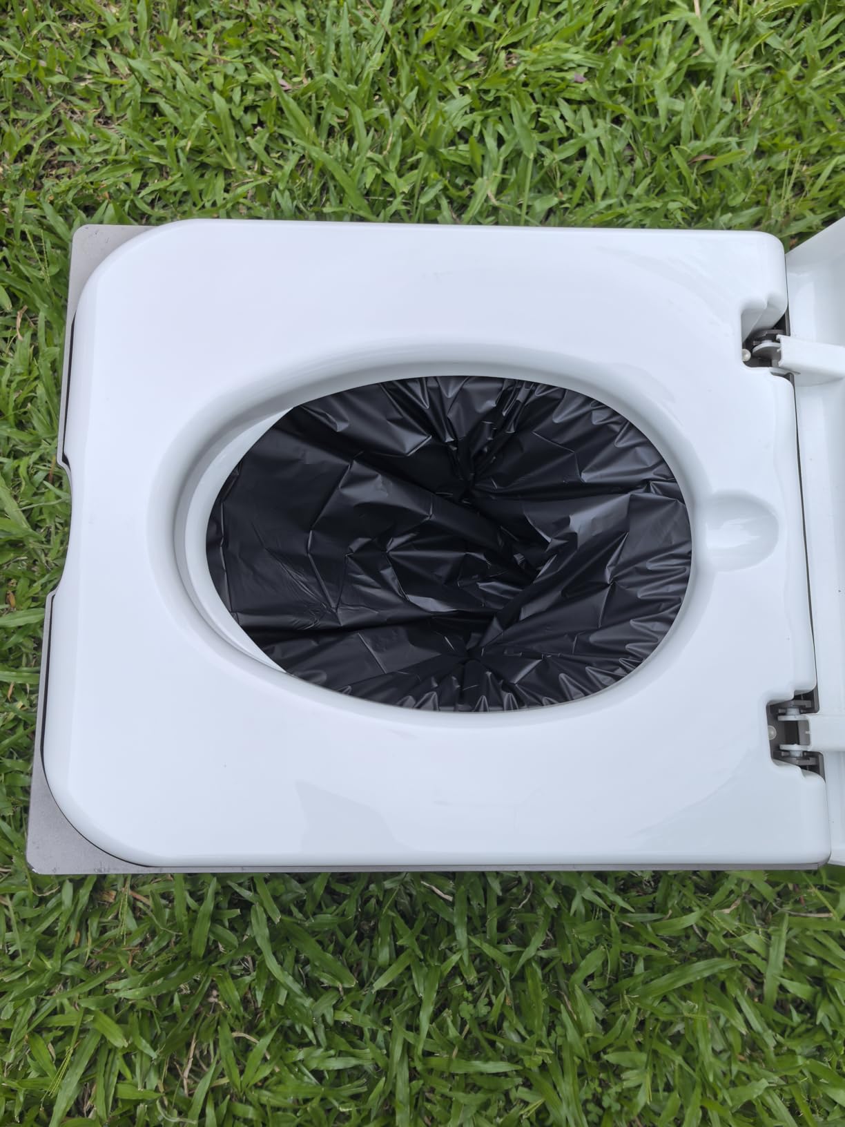 LE-310 Compact Dry Flush Toilet for Van Life and Off-Grid, Gray customer photo 1