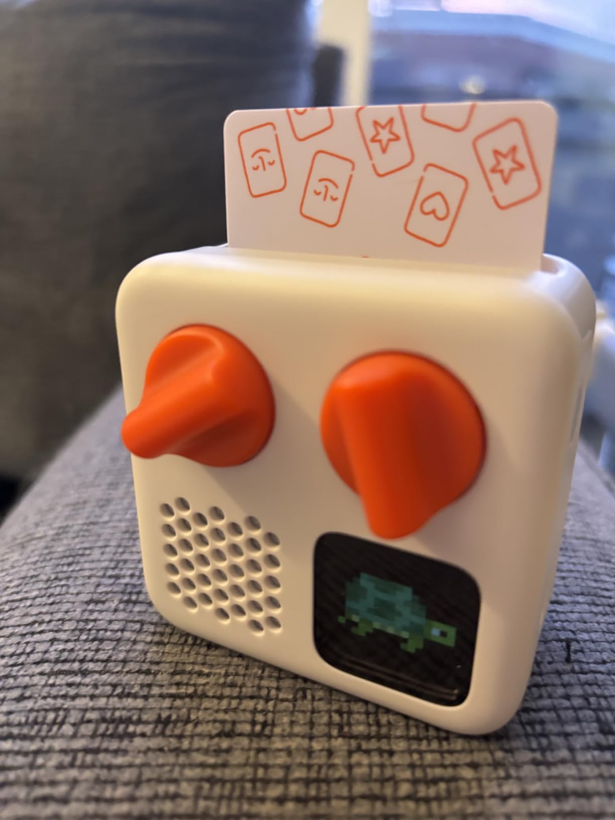 Yoto Mini (2024 Edition) - Kids Travel Audio Player, Screen-Free, Ages 3-12 customer photo 2