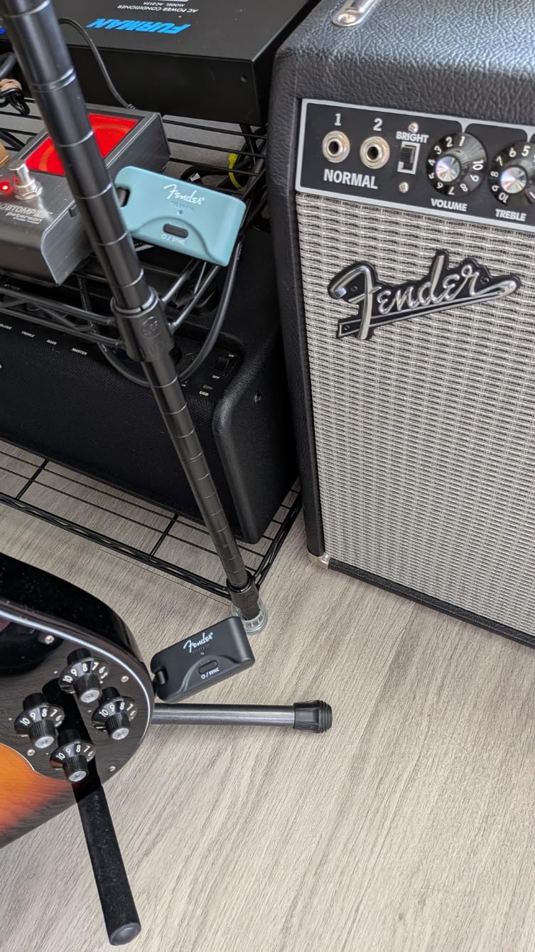 Fender Telepath Wireless System, 5.8GHz Digital, 70-Foot Range, 4ms Low Latency, Multi-Instrument Compatible, Mystic Ice Blue customer photo 1