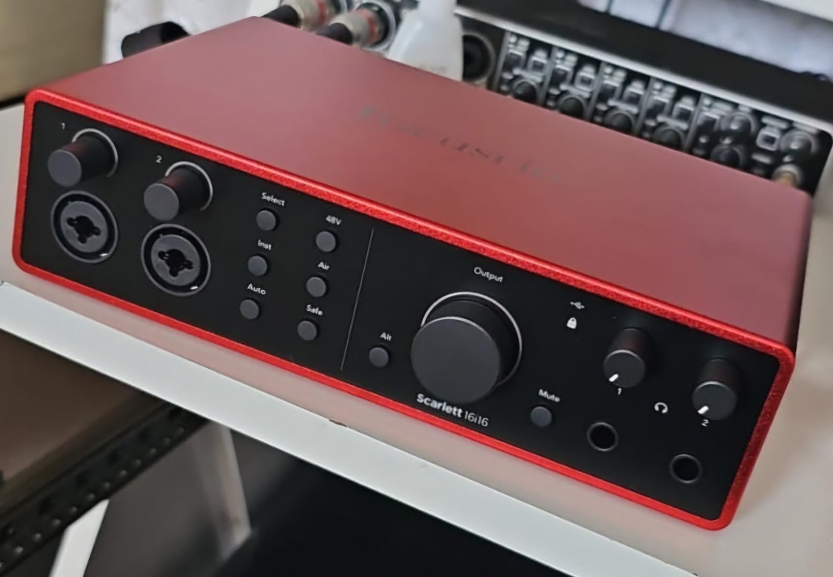 Focusrite Scarlett 16i16 4th Gen USB-C Audio Interface customer photo 1