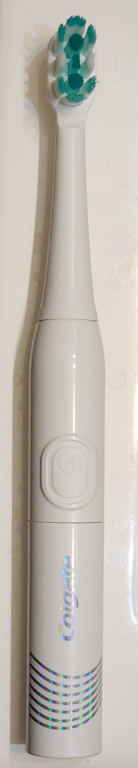 Colgate Total Adult Battery Powered Electric Toothbrush, White, Soft customer photo 2