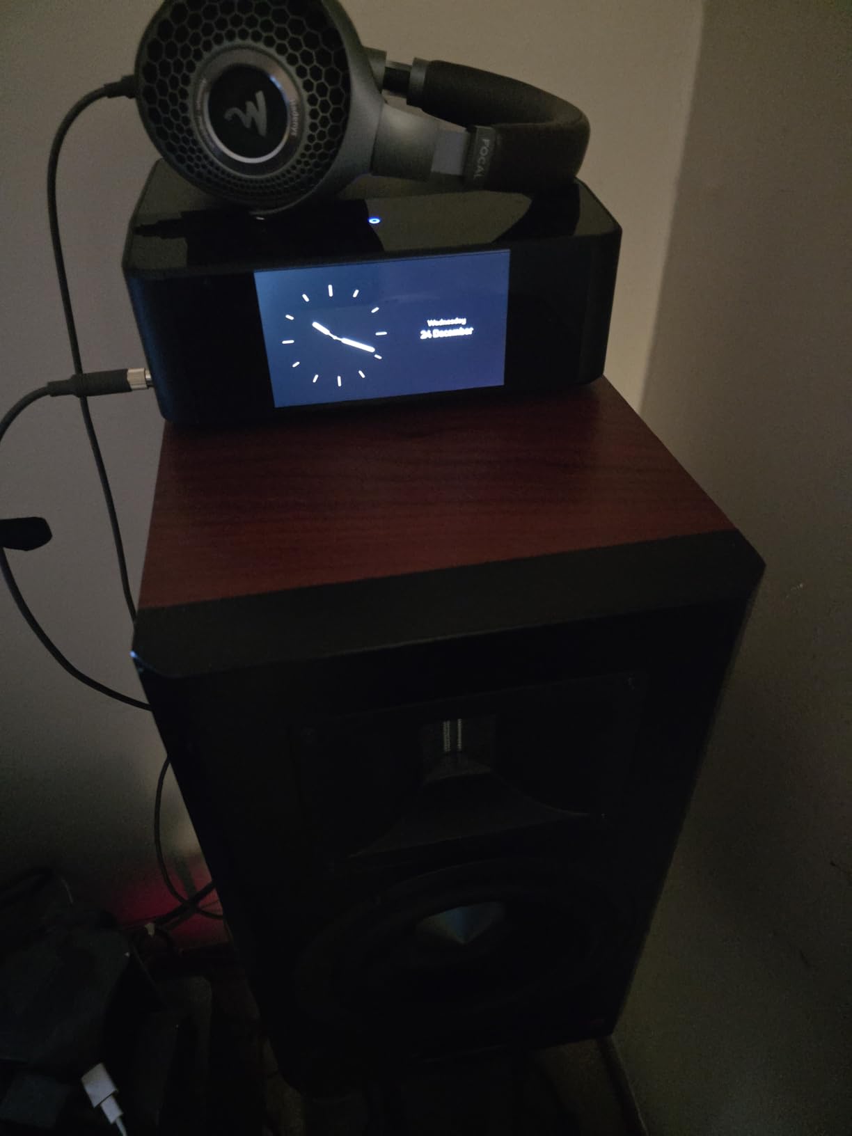 Bluesound Node Icon Hi-Res Wireless Multi-Room Music Streamer - Black customer photo 2