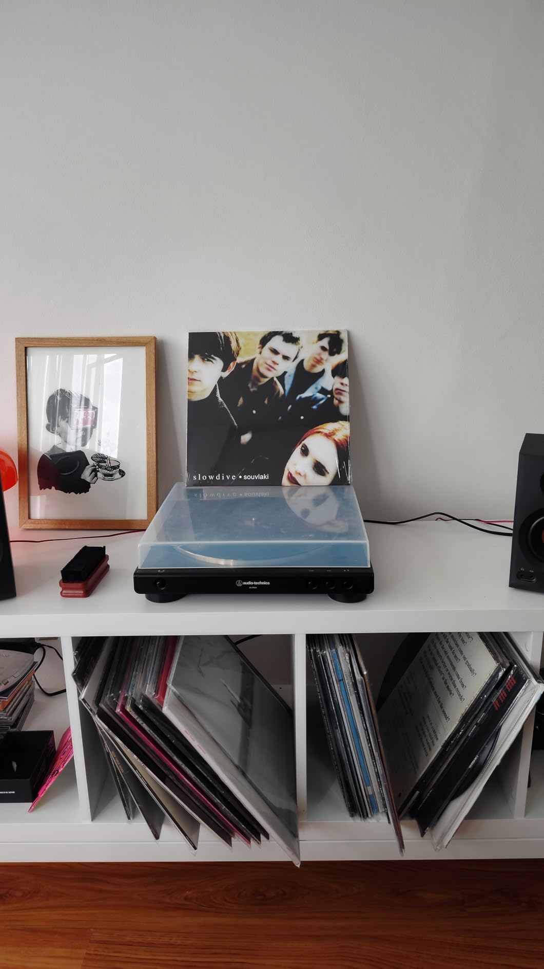Edifier MR3 Powered Studio Monitor Speakers, Hi-Res Audio Certified Bluetooth V5.4 Active Bookshelf Loudspeakers, 2.0 Computer Speaker with Headphone Output RCA AUX Balanced TRS Input (White) customer photo 1