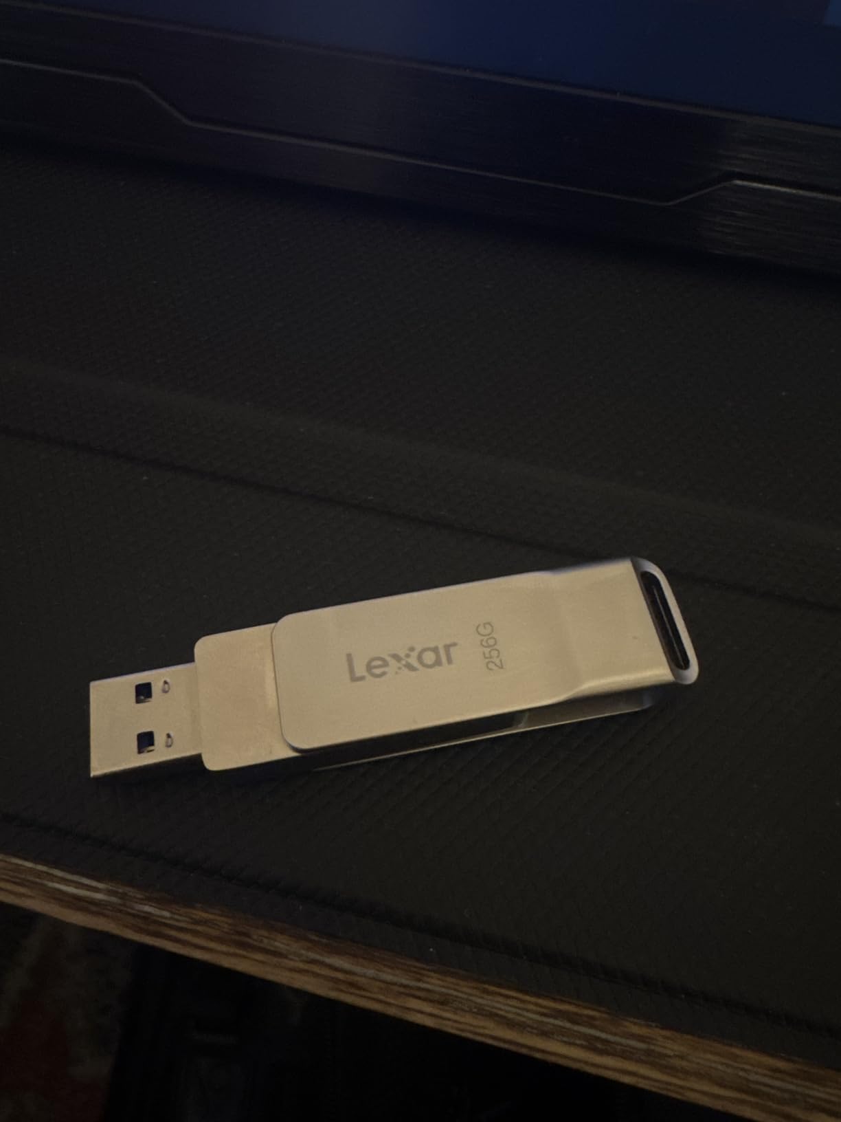 Lexar D40E 256GB Dual USB 3.2 Gen 1 Type-C Jump Drive, Champagne Silver customer photo 2