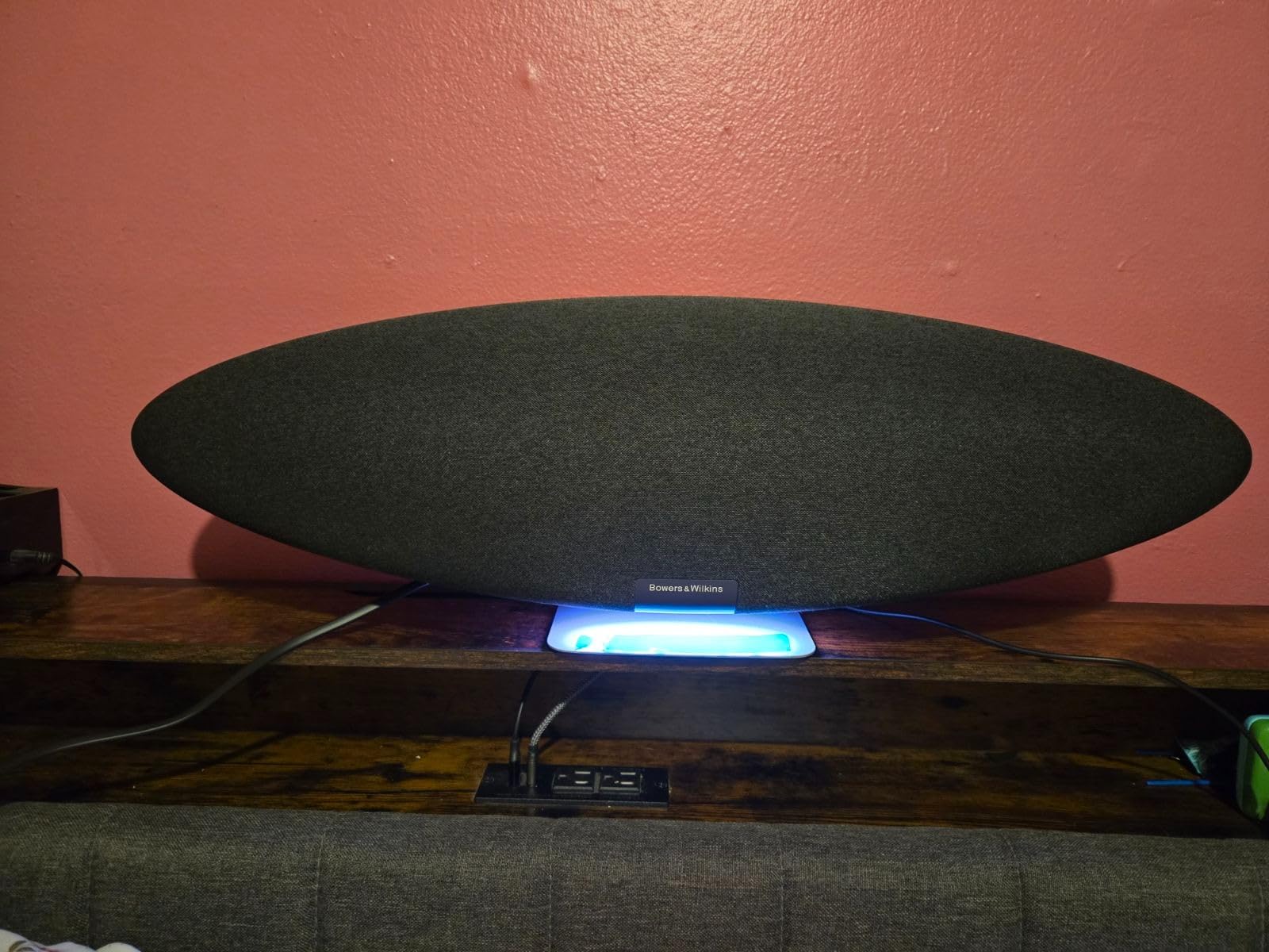 Bowers & Wilkins Zeppelin Pro Edition Wireless Speaker, Space Grey customer photo 2