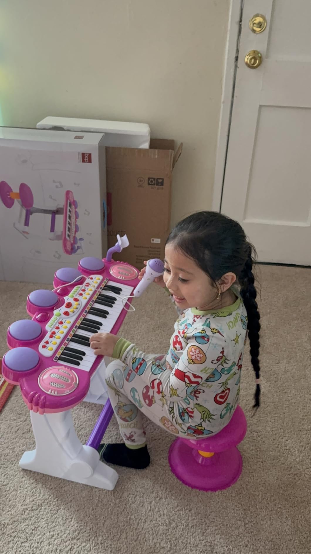 Best Choice Products 37-Key Kids Electronic Musical Instrument Piano Learning Toy Keyboard w/ Multiple Sounds, Lights, Microphone, Stool - Black customer photo 2