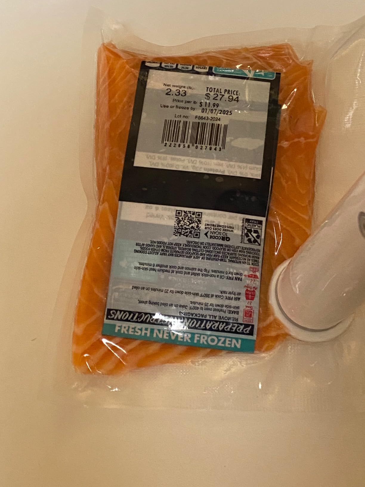 Handheld Vacuum Sealer for Food Storage – Portable & Rechargeable, Easy One-Hand Automatic Operation, 1 Vacuum Sealer + 10 Food Reusable Bags customer photo 1