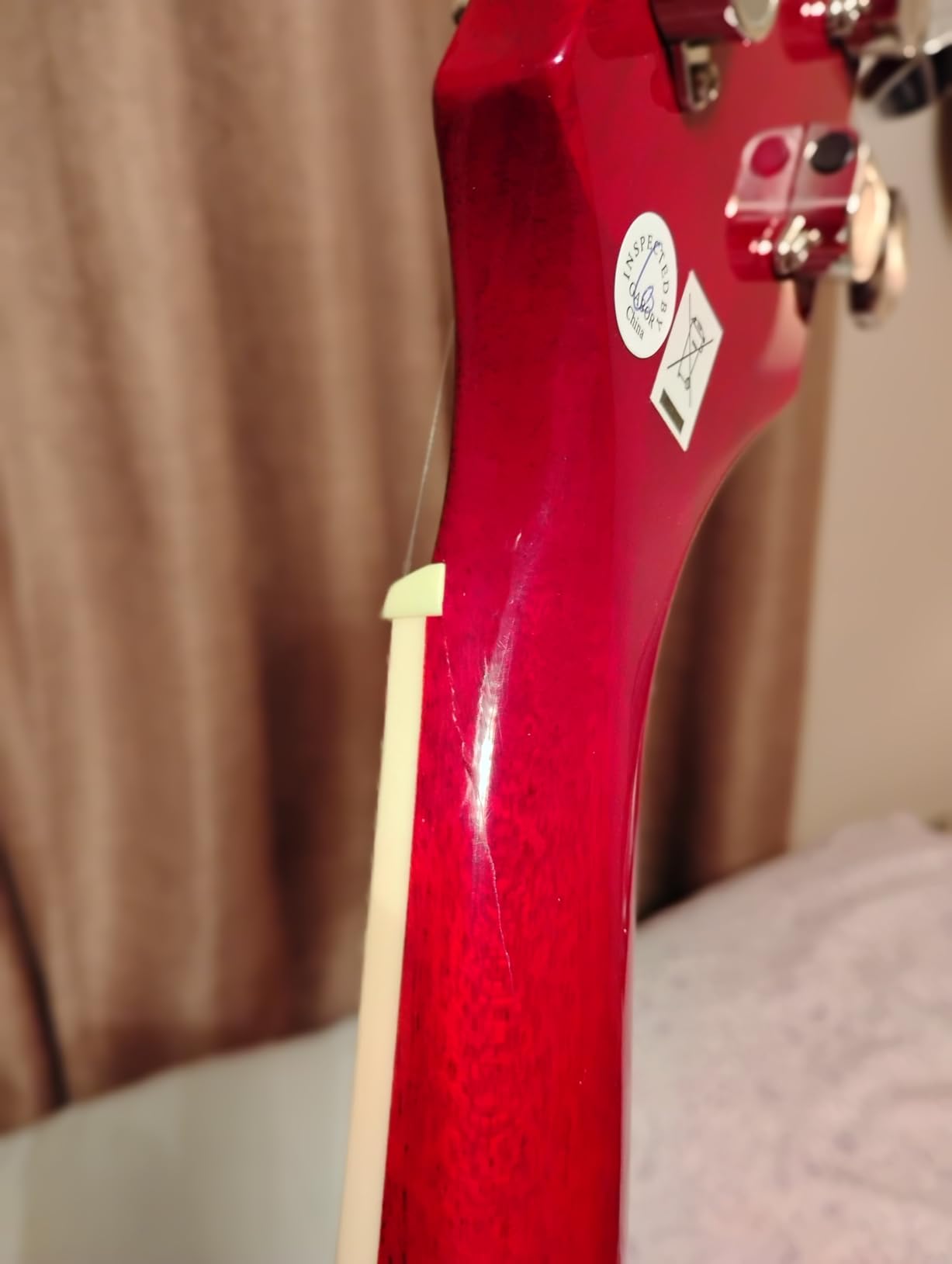 Epiphone Les Paul Tribute, Heritage Cherry Sunburst customer photo 2
