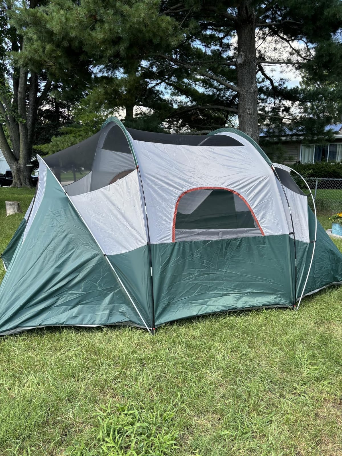 HIKERGARDEN 10 Person Tents for Camping Family Outdoor Dome Tent customer photo 2