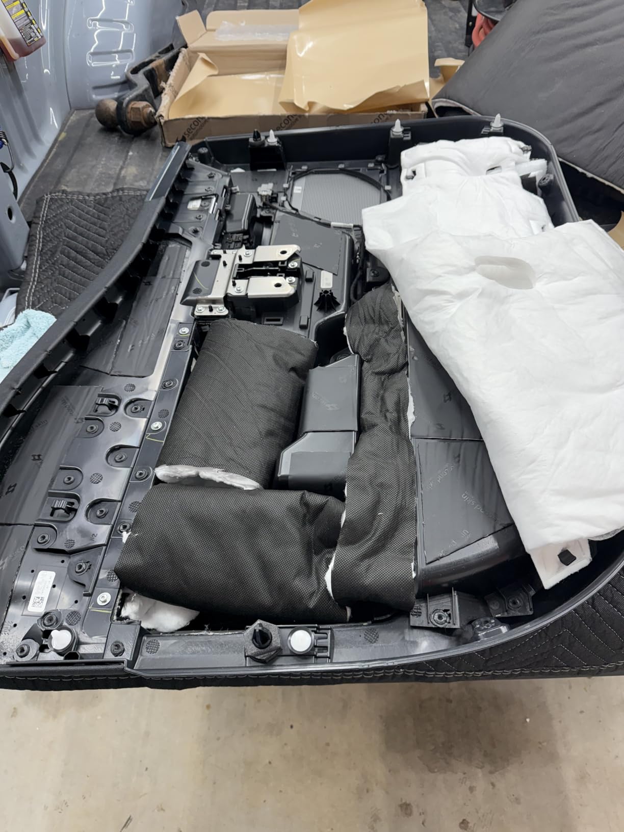 3M Thinsulate SM600L Automotive Camper Van Insulation 60 Inch x 240 Inch (5 Feet x 20 Feet) customer photo 2