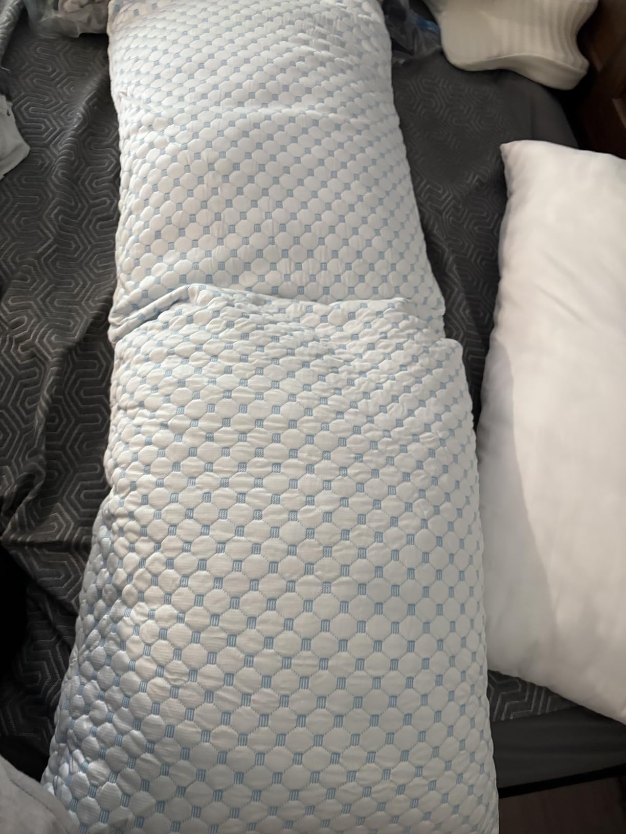 Nestl Cooling Pillow for Sleeping 1 Pack, Luxury Shredded Memory Foam Pillows Queen Size, Adjustable Cold Gel Pillows for Hot Sleepers Supportive Cool Pillow for Side Back Stomach Sleepers customer photo 1