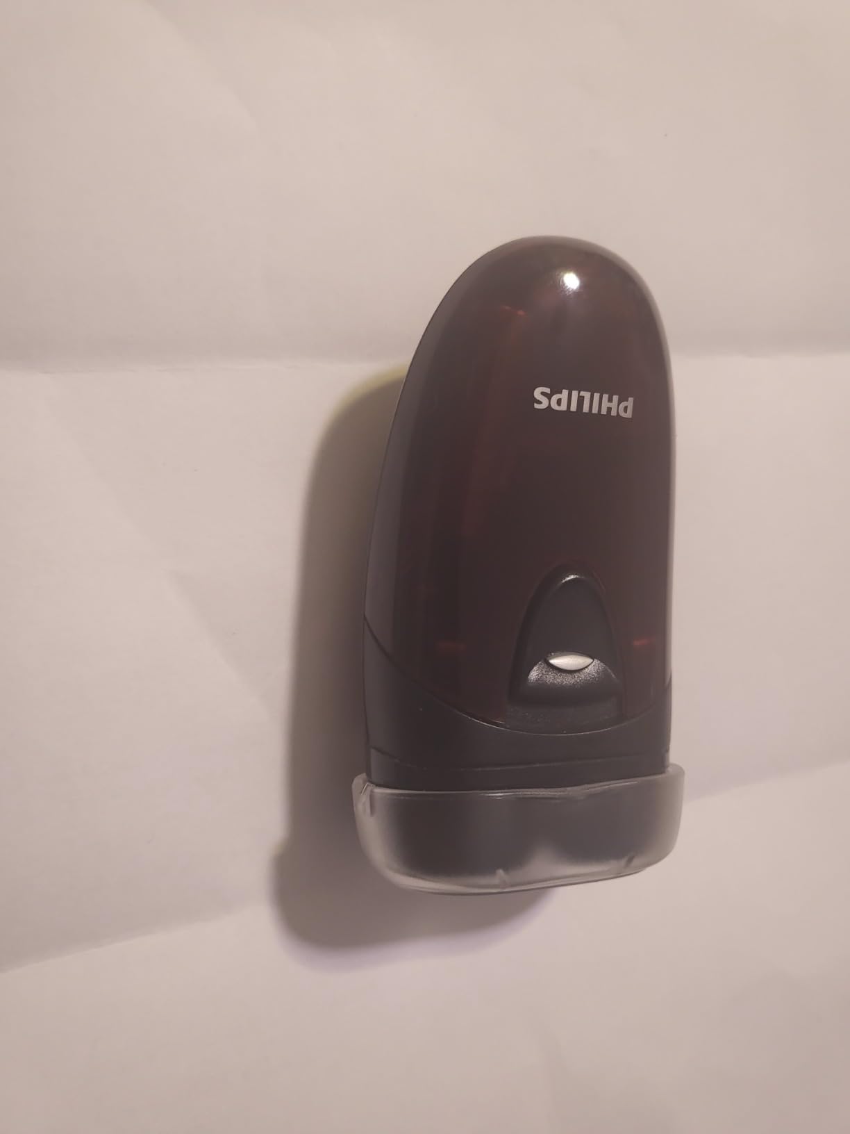 Philips Portable Shaver, On-The-Go Wet and Dry Electric Shaver, ComfortCut Blade System, 3D Floating Heads, Compact Design, Powerful Battery, customer photo 1