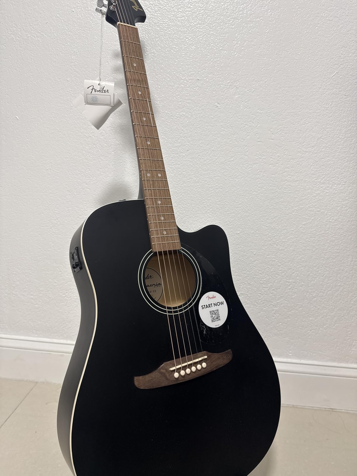 Fender California Debut Redondo CE Series Beginner Acoustic Guitar, Black customer photo 1