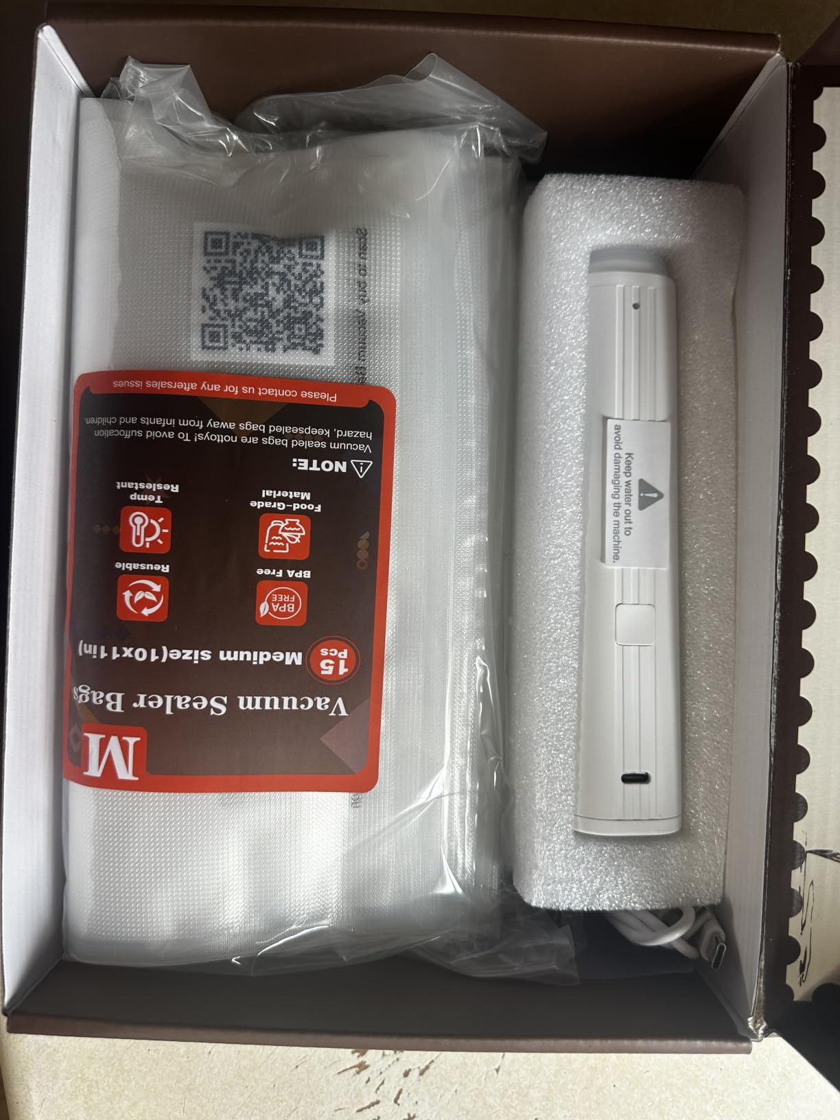 Compact Vacuum Sealer for Food (Vacuum Sealer Machine + 30 Reusable Vacuum Bags) Powerful Handheld Vacuum Sealer Machine, Featuring LED Pressure Display, Portable Food Sealer customer photo 2