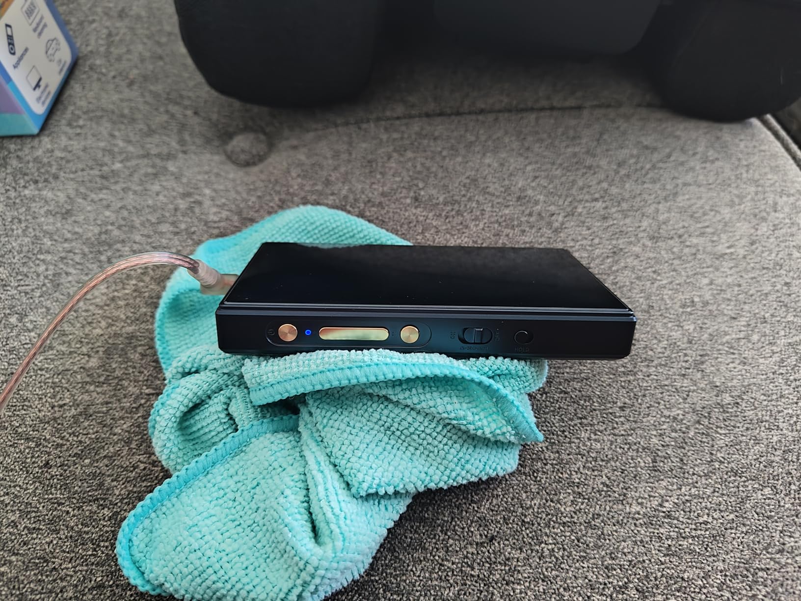 FiiO M21 Android 13 Portable Music Player MP3 Walkman Snapdragon 680 4* CS43198 DAC Chips Hi-Res Audio DSD Bluetooth LDAC (Blue-Black) customer photo 1
