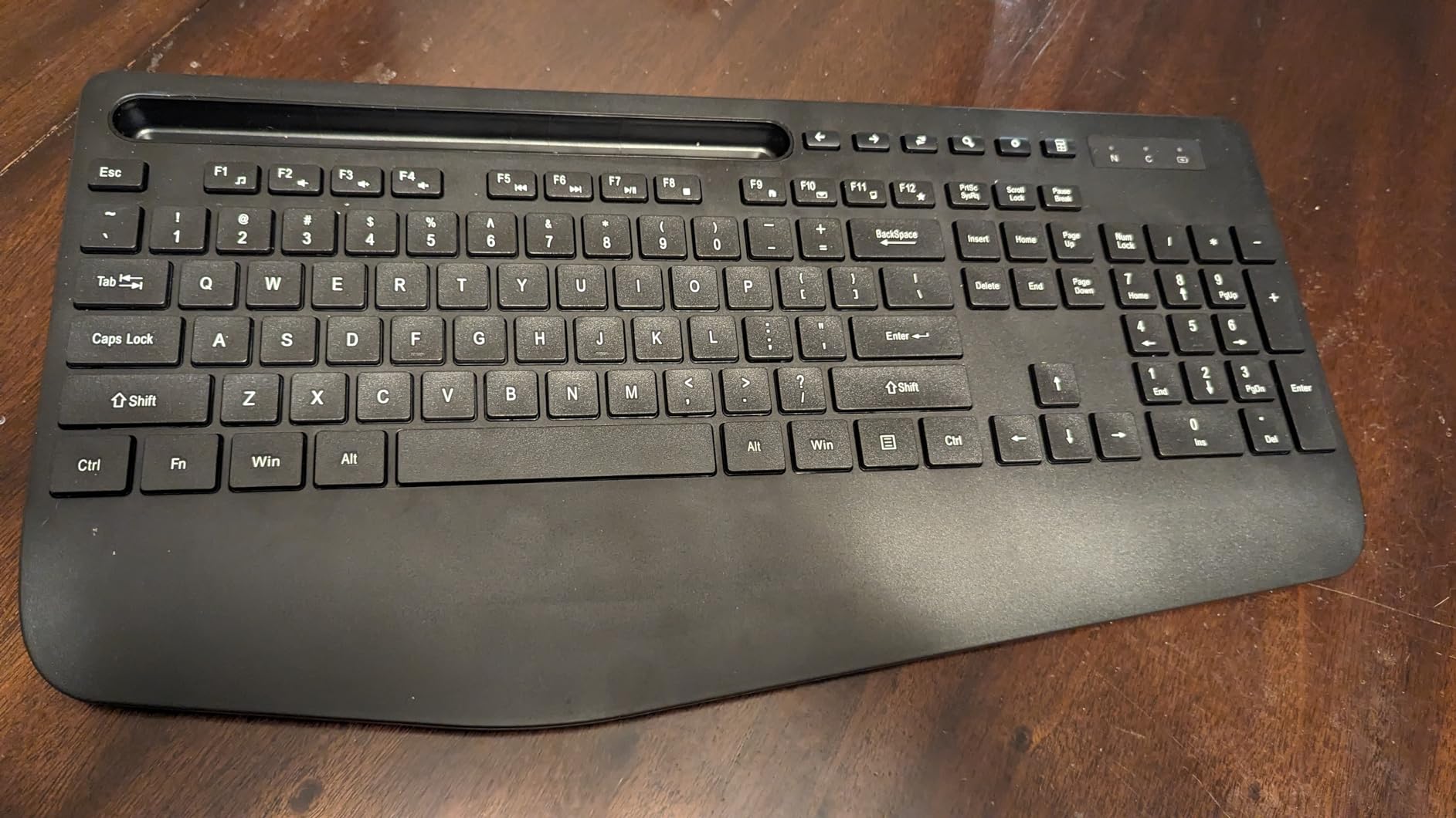 Wireless Keyboard and Mouse Combo - Full-Sized, Ergonomic Wrist Rest customer photo 1