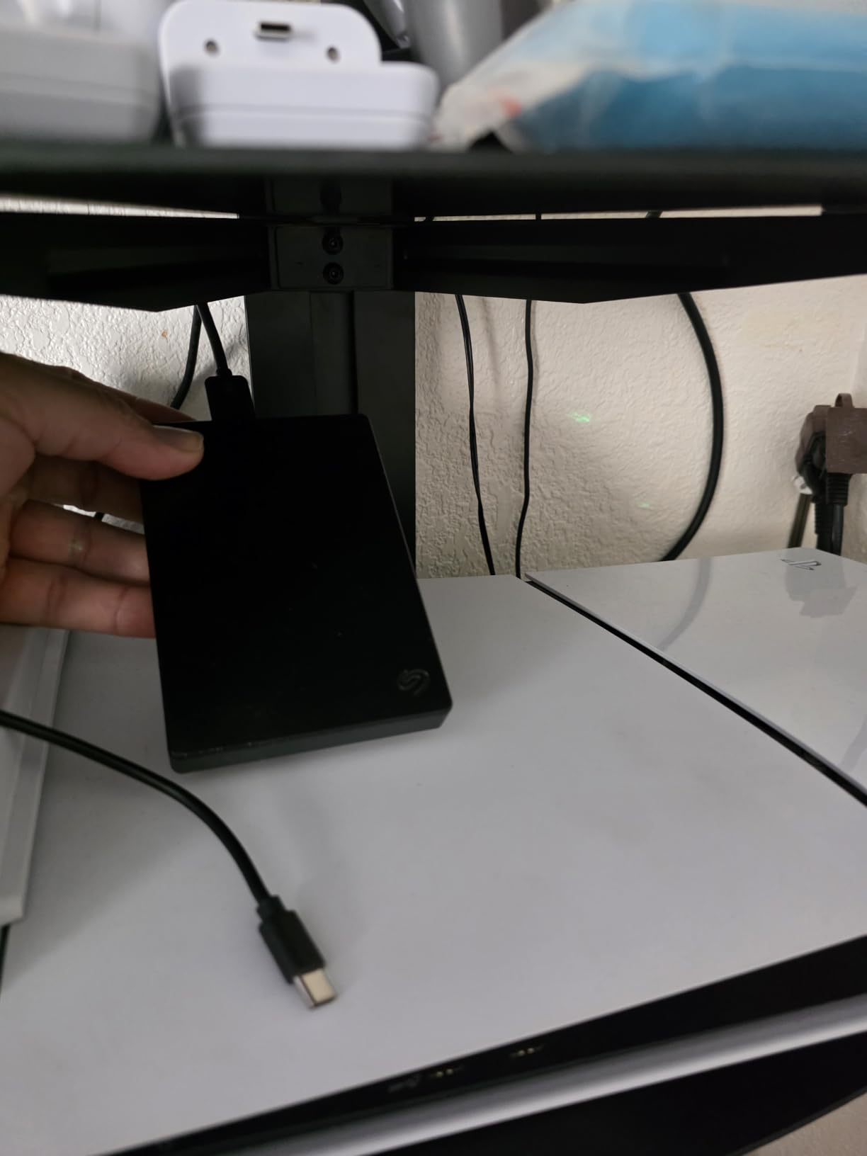 Seagate One Touch 8TB External Hard Drive Desktop HDD - USB-C Compatible with Most Windows and macOS, Rescue Recovery (STNB8000400) customer photo 1
