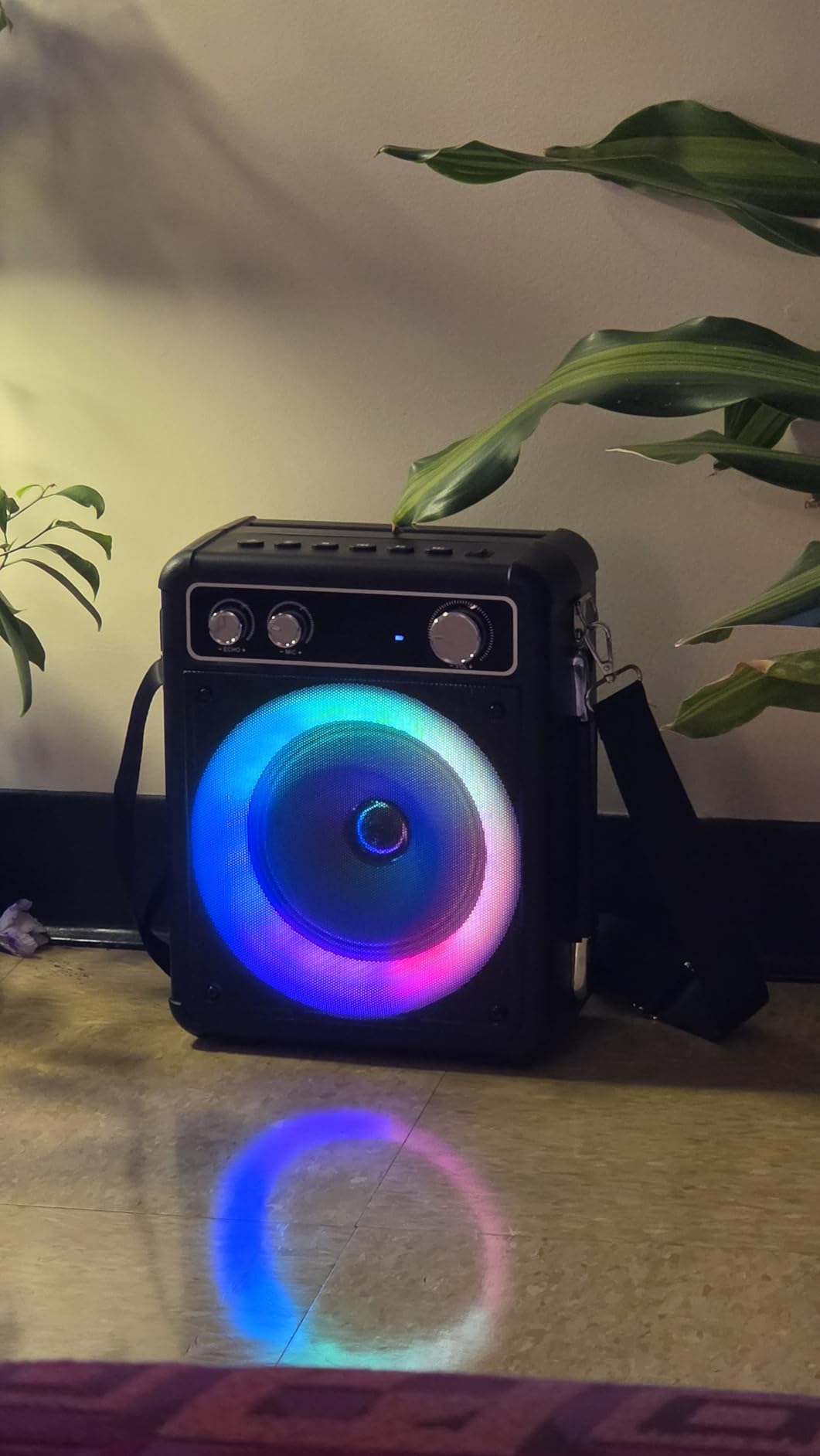 VOSOCO Karaoke Machine, Bluetooth Speaker with 3 Rechargeable Microphones customer photo 1