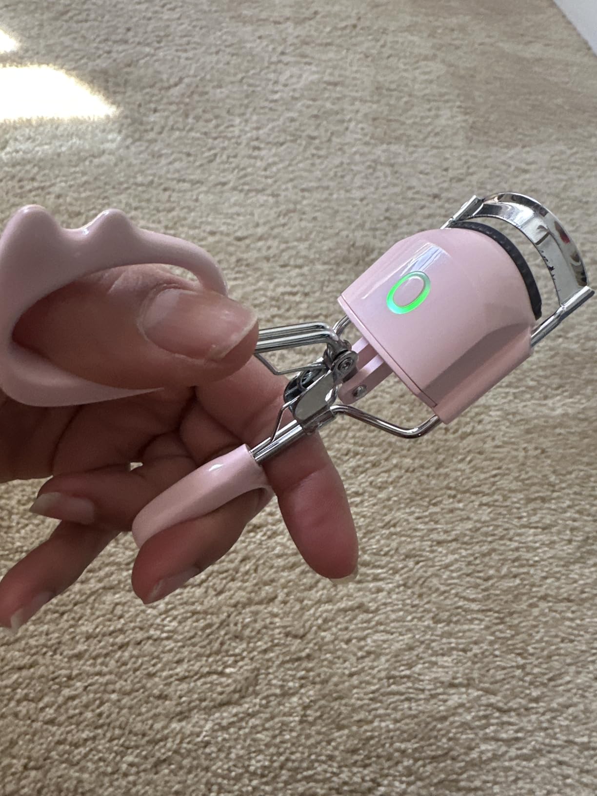 Heated Eyelash Curler Fast Heat up Within 15s, Electric Eyelash Curlers with 2 Temperature Modes for 24H Long-Lasting Eyelash Curls, Type-C Rechargeable Lash Curler, Quick Natural Curling Eye Lashes customer photo 2