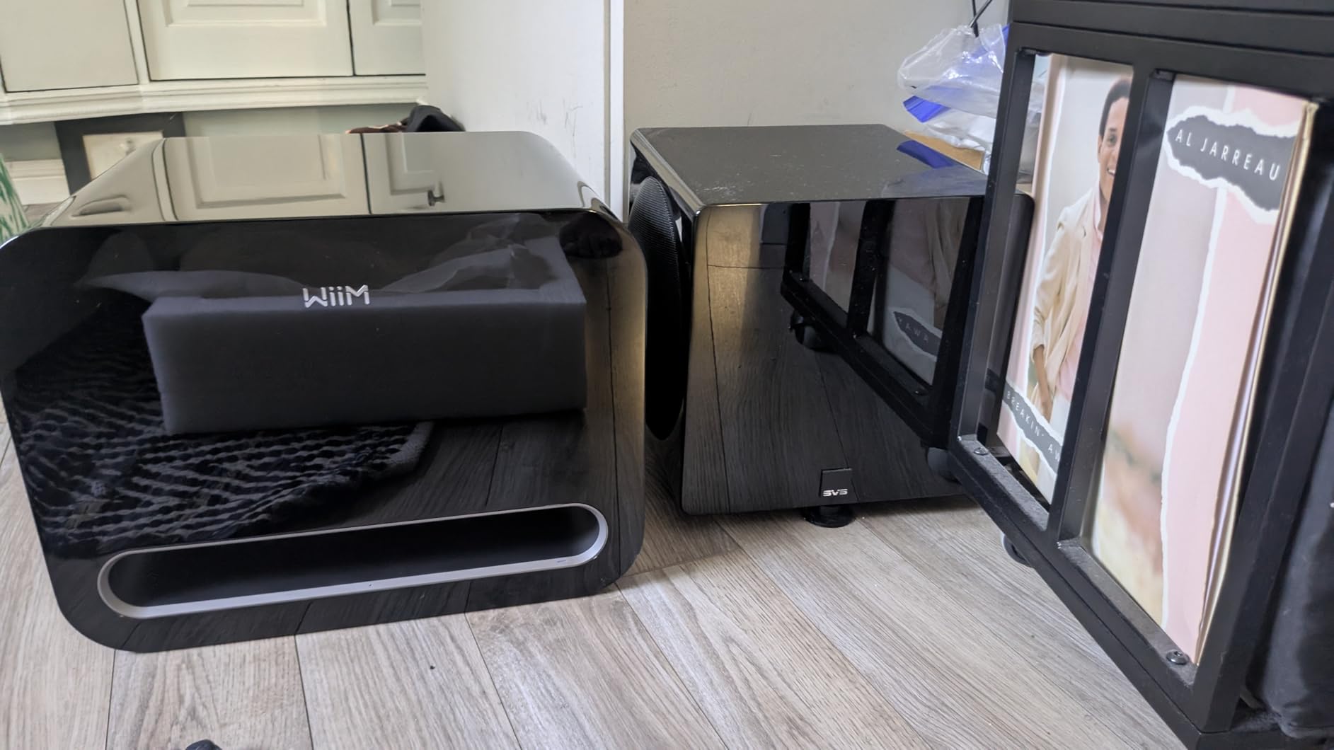 WiiM Sub Pro Smart Wireless Subwoofer with RoomFit™ Bass, White customer photo 2