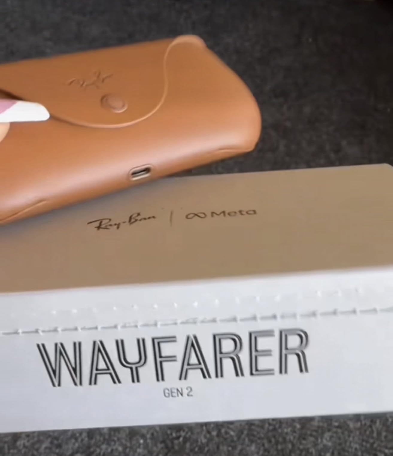 Meta Ray-Ban (Gen 2) Wayfarer Smart AI Glasses, Matte Black, Clear Lenses customer photo 2