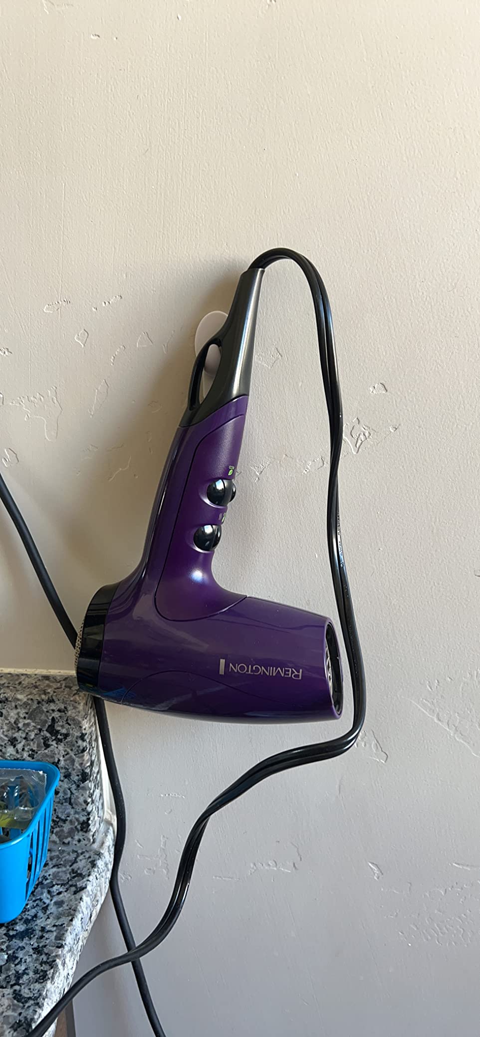 Remington Ionic Compact Hair Dryer, 1875W, Portable Anti-Frizz Dryer customer photo 1