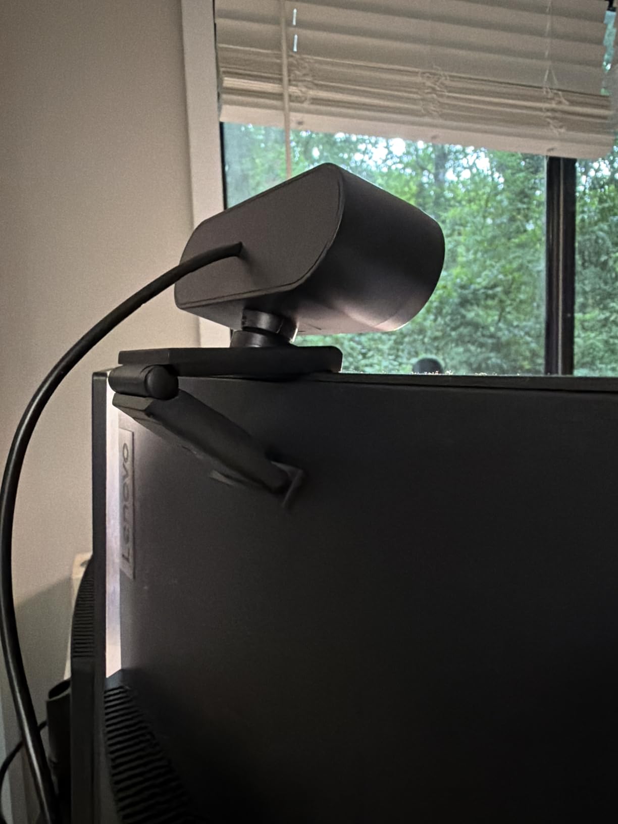 AOC 4K Webcam for PC, Streaming Computer Camera with Noise-Canceling Mic customer photo 1