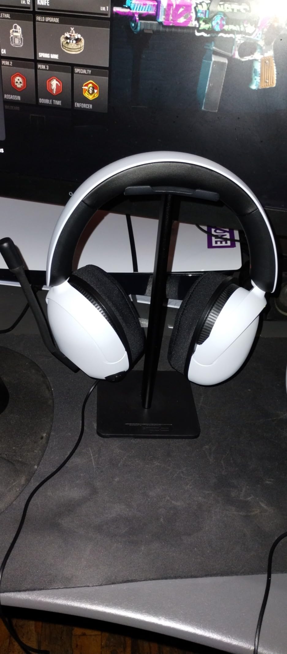 Sony INZONE H3 Wired Over-Ear Gaming Headset with Mic PS5 Headphones, Black customer photo 2