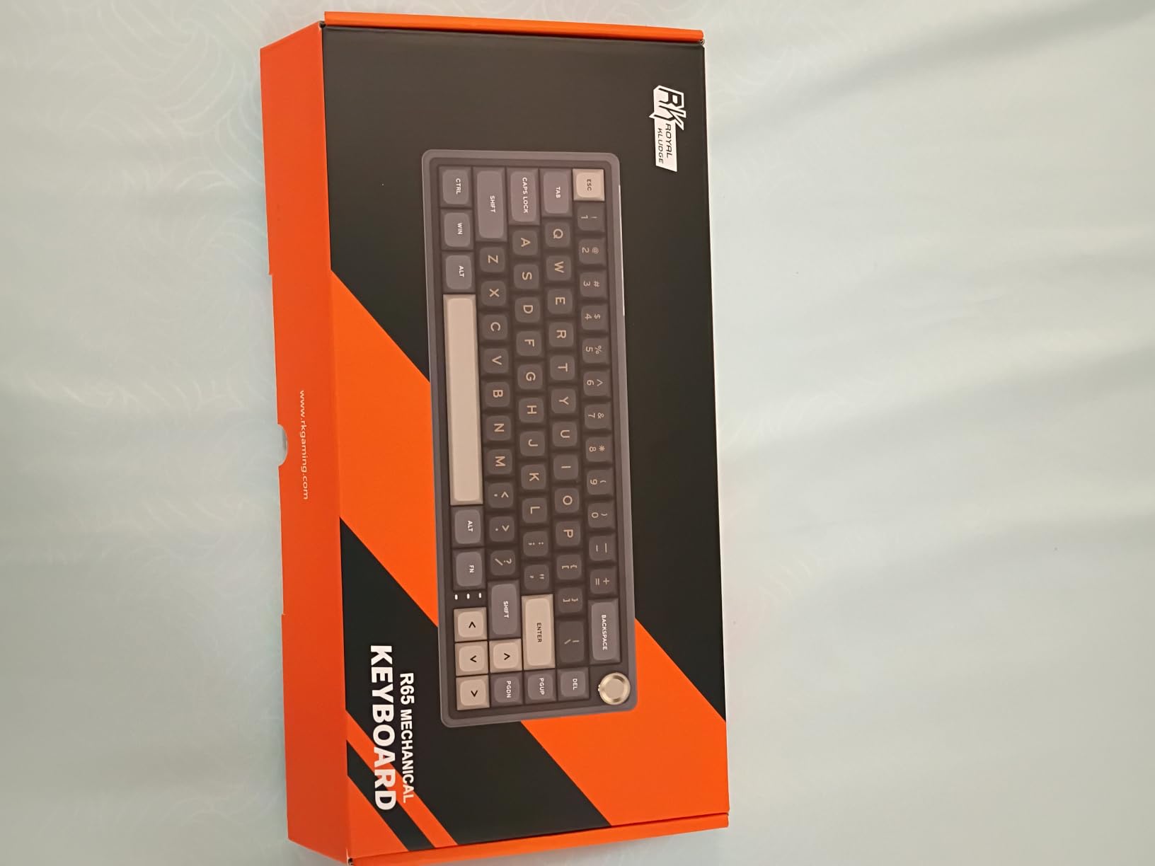 RK ROYAL KLUDGE R65 Wired Gaming Keyboard with Volume Knob, 60% Percent RGB Backlit Mechanical Keyboard, Side Printed PBT Keycaps, QMK/VIA, 66 Keys Hot Swappable Beige Switch, Gradient Black customer photo 1