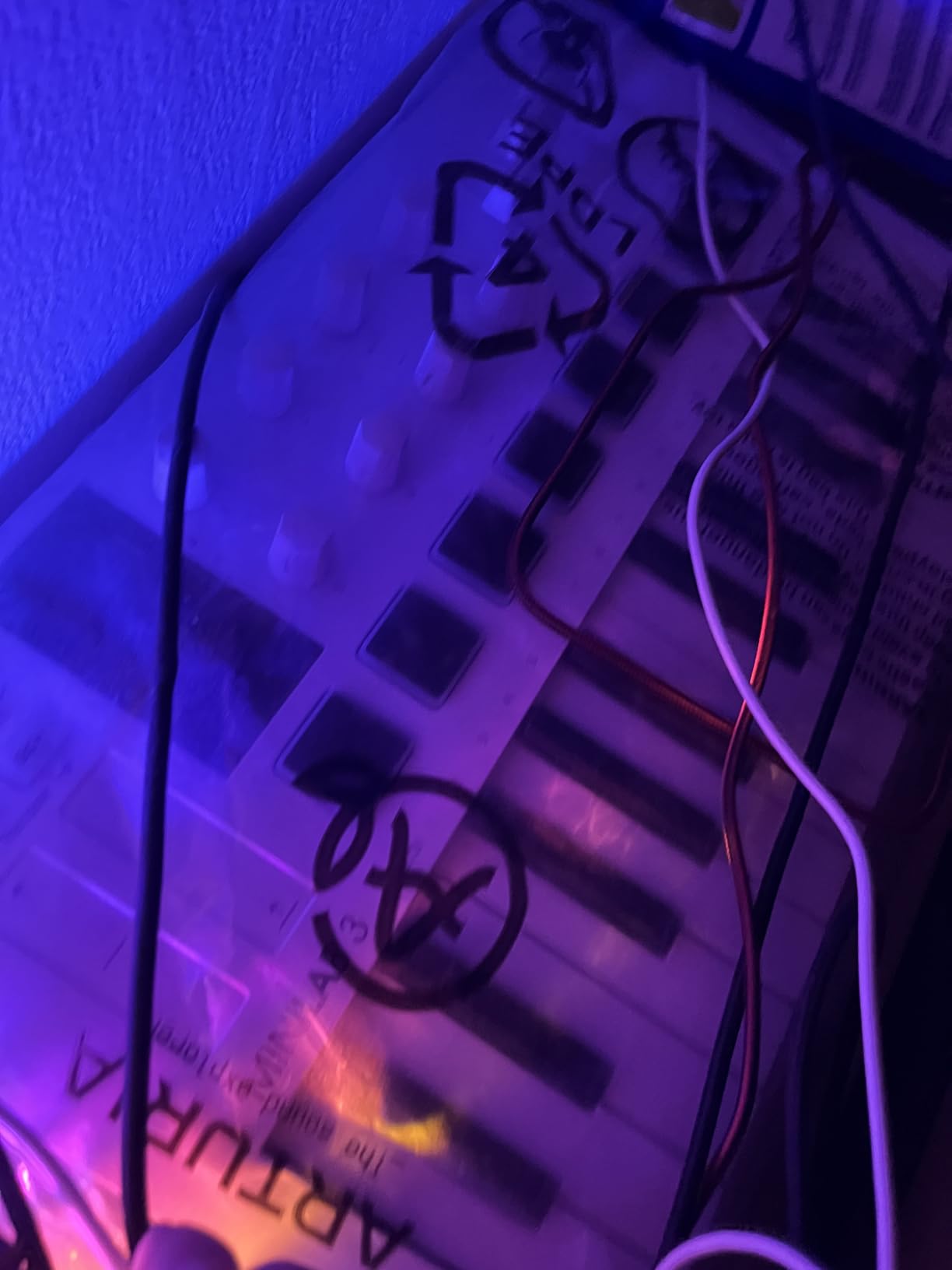 Arturia MiniLab 3 Universal MIDI Controller, Champagne customer photo 1
