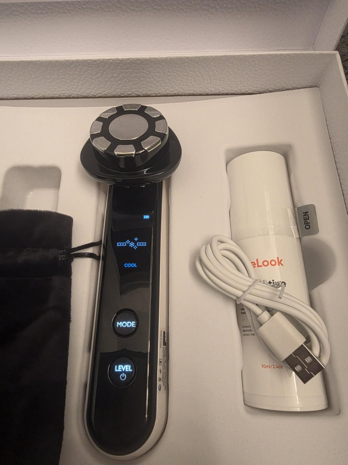 Microcurrent Facial Device with Red Light &Cooling for Puffiness customer photo 1
