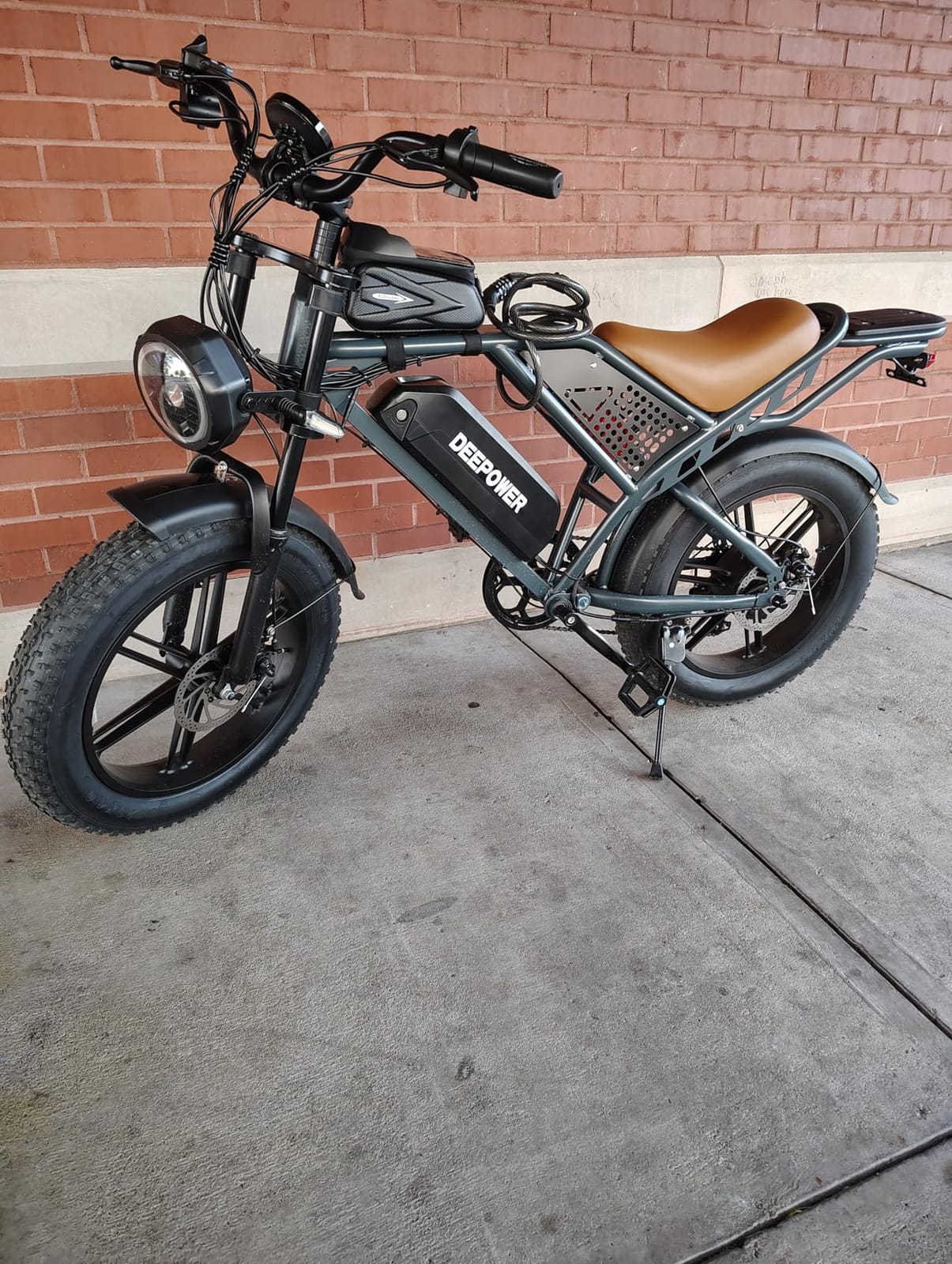 Electric Bike for Adults,2000W Peak Motor,70-160 Mi Range,Moped Ebike customer photo 2