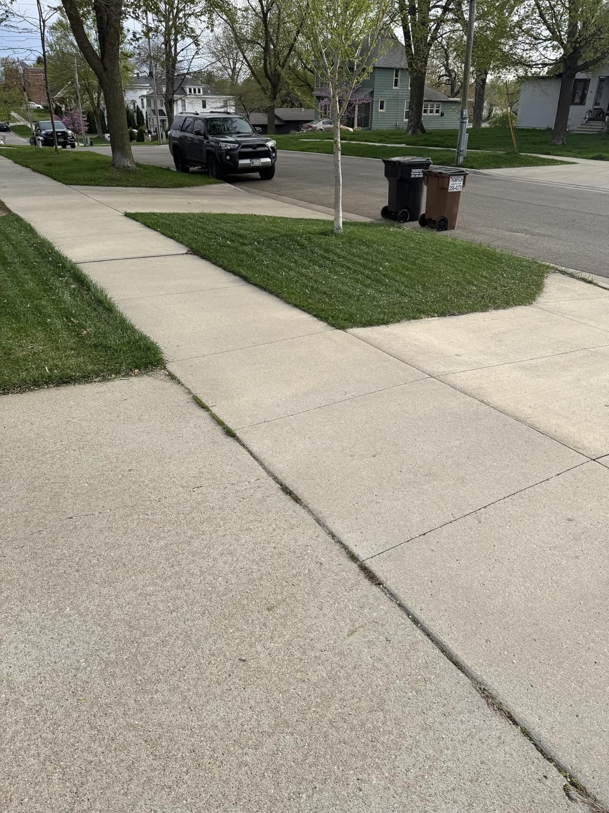 Segway Navimow i206 AWD Robot Lawn Mower, New i105N, 0.15 Acre, 45% Slopes customer photo 2
