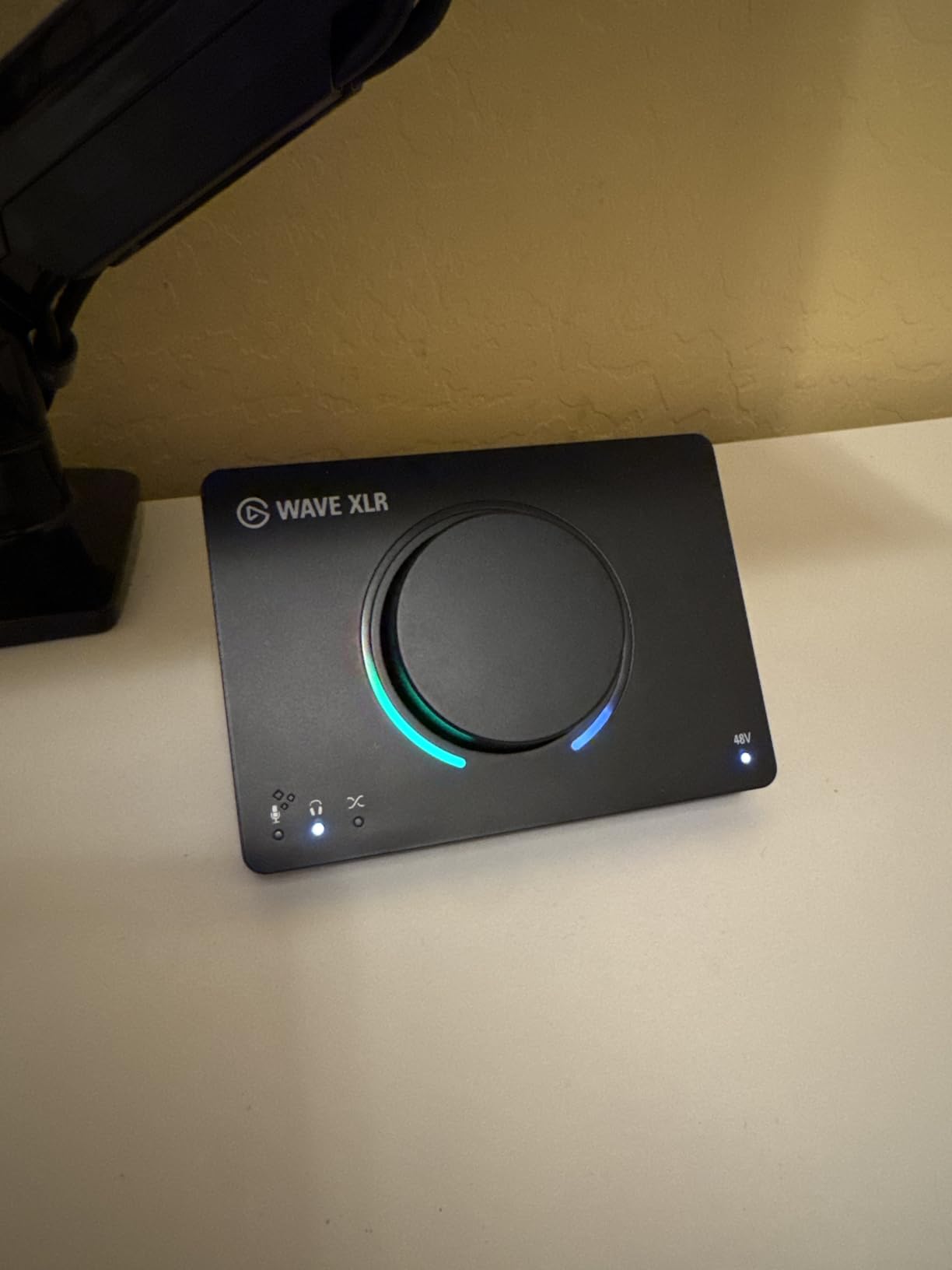 Elgato Wave XLR MK.2 USB Audio Interface and DSP Mixer customer photo 2