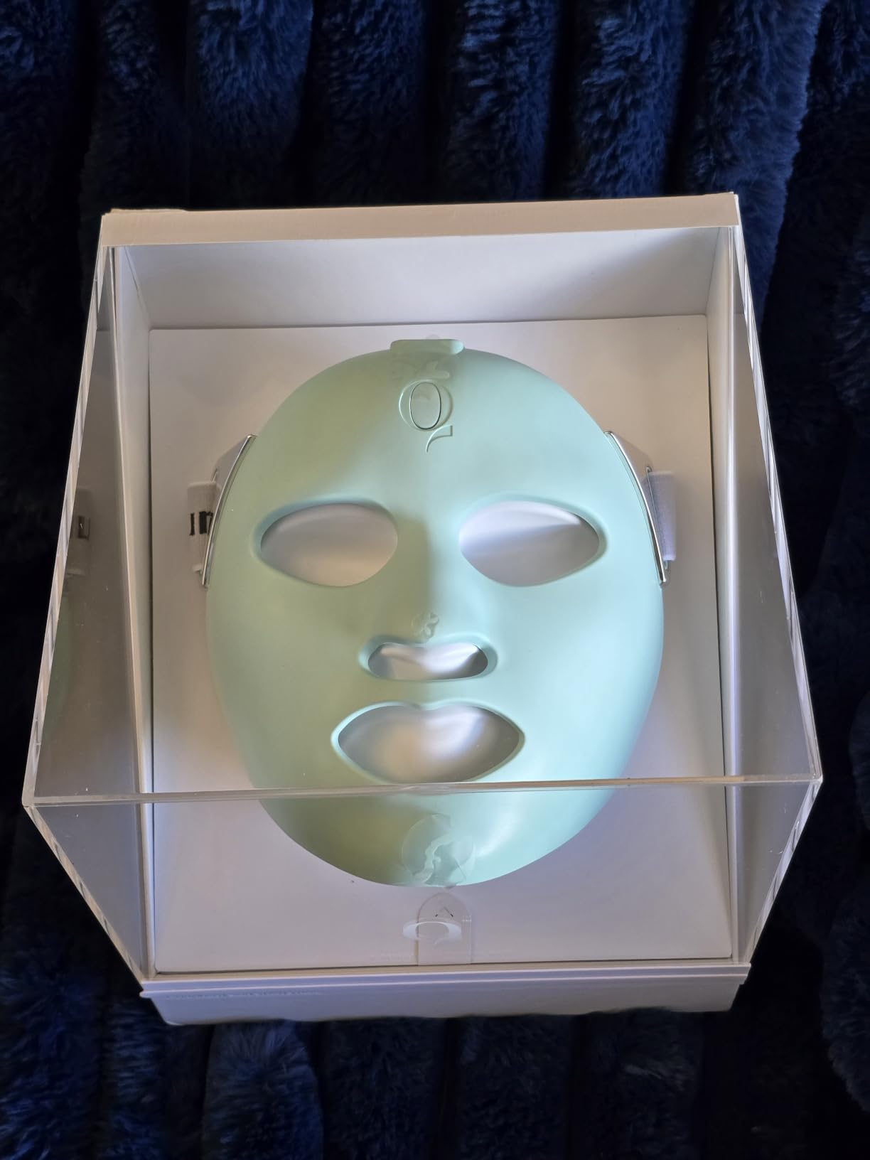 Qure LED Light Therapy Mask for Face - FDA Cleared for Wrinkles & Acne Treatment with 3 Modes, 5 Facial Areas & 5 Lights: Red, Deep-Red, Blue, Amber & Infrared, 3-Min Daily, Eye-Protection, Smart App customer photo 1
