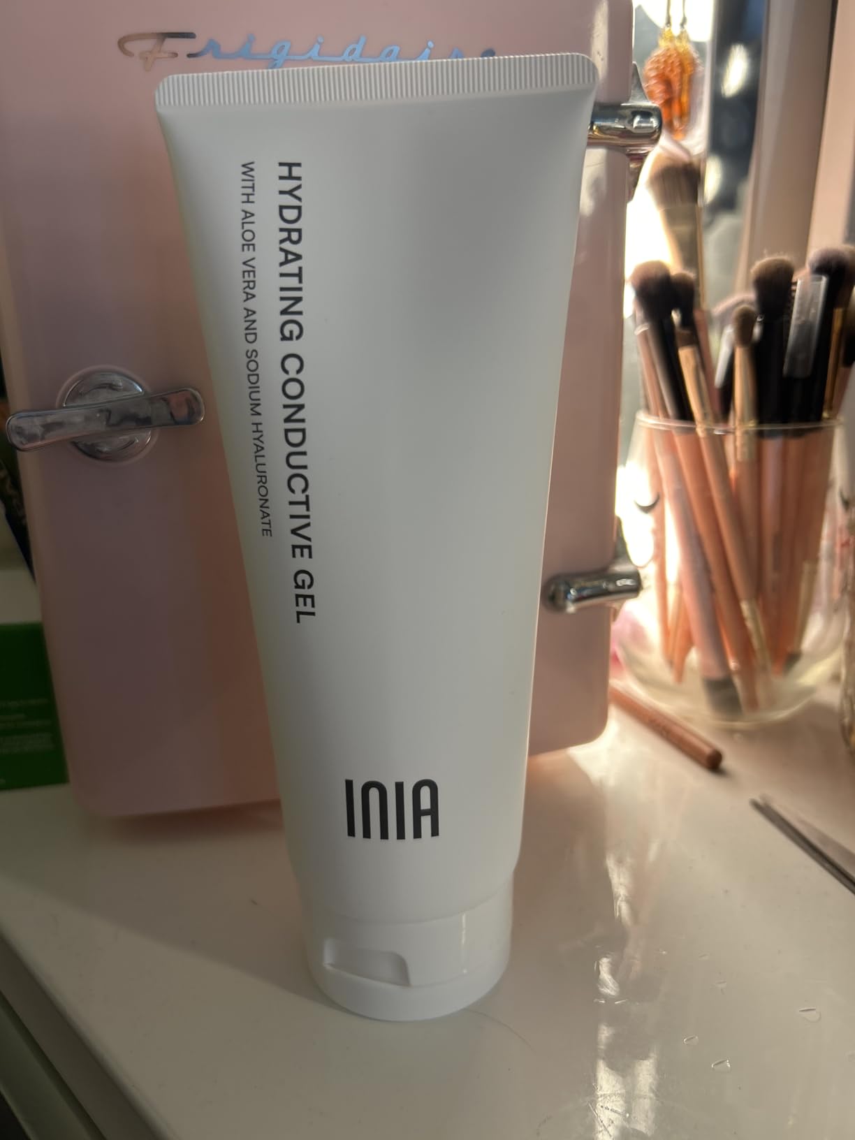 INIA FLARE 3-in-1 Microcurrent Facial Device Red Light Therapy for Face customer photo 2