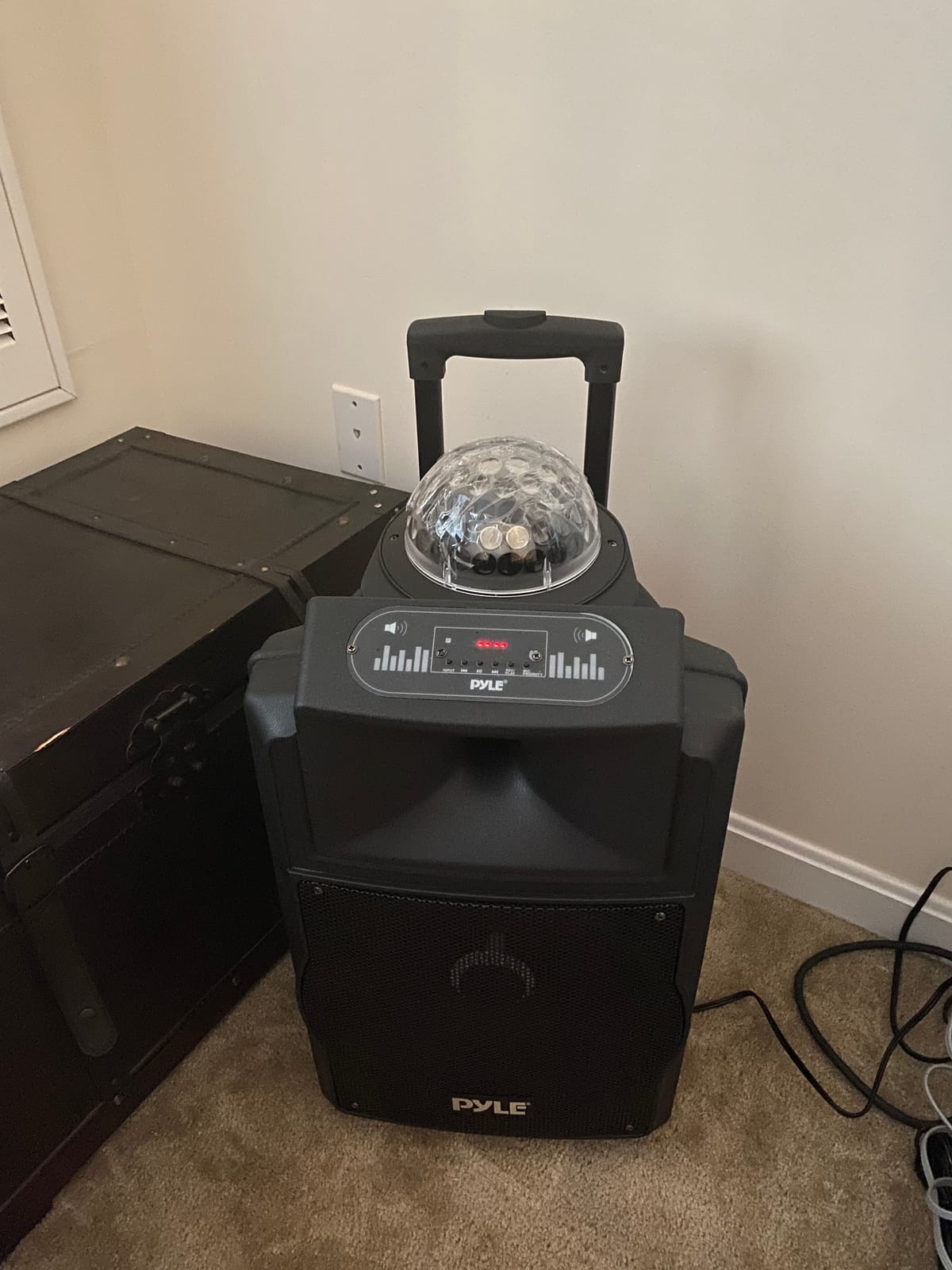 Wireless Portable PA Speaker System - 700 W Battery Powered Rechargeable Sound Speaker and Microphone Set with Bluetooth MP3 USB Micro SD FM Radio AUX 1/4