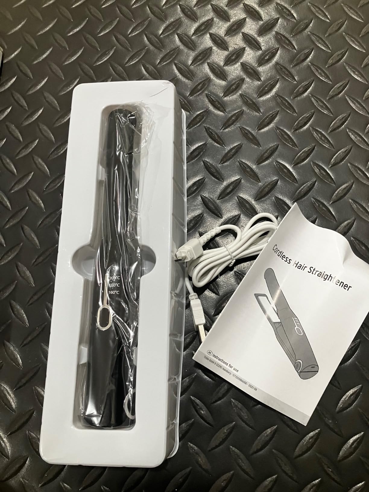 Cordless Hair Straightener and Curler 2 in 1, Mini, Lightweight and Small,USB Rechargeable with 4500mAh Battery, 10s Fast Heating, Portable Ceramic Flat Iron for Travel (Black) customer photo 2