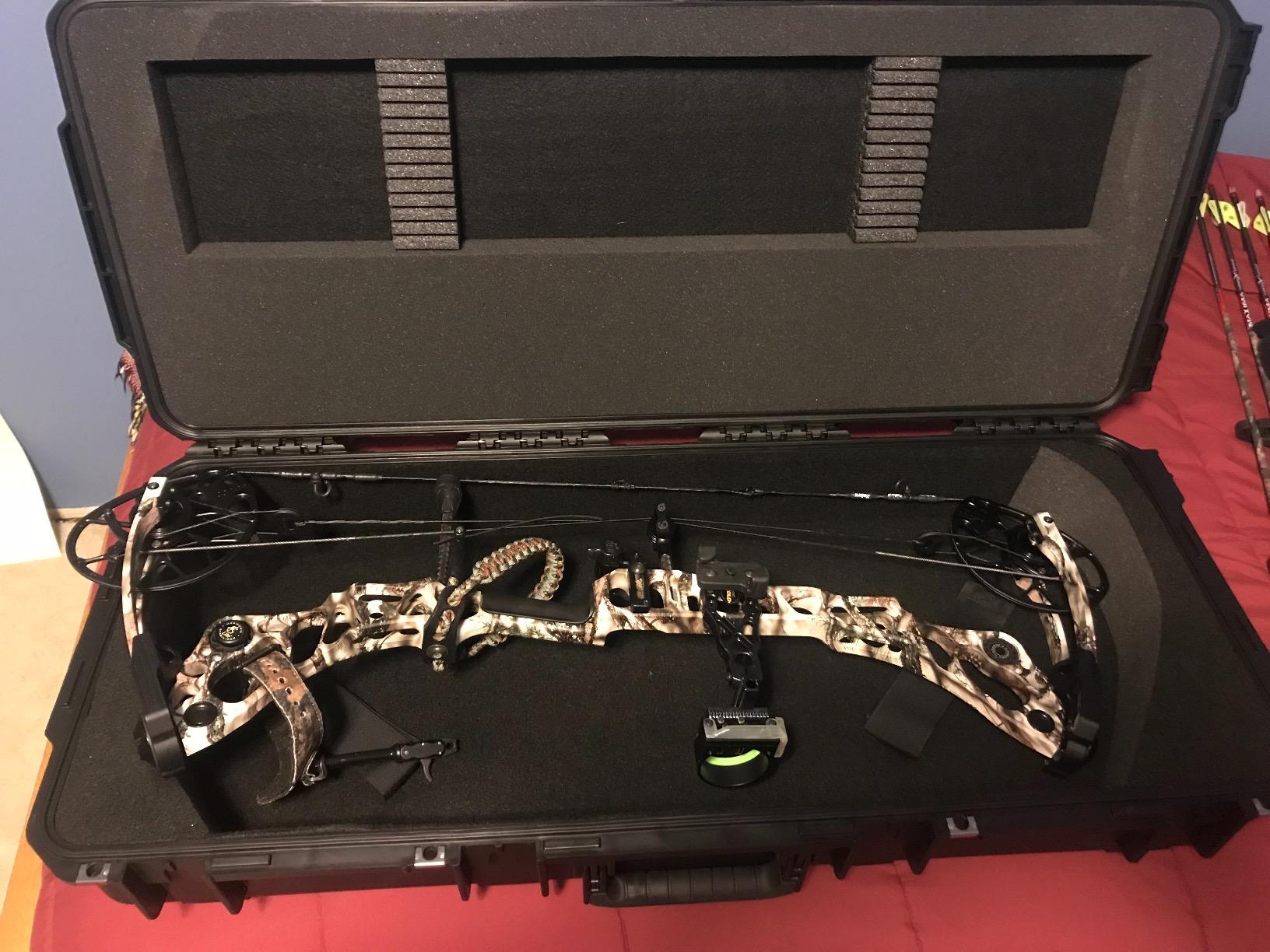 SKB iSeries Small Black Bow Case, Durable Archery Bow Storage, Waterproof, customer photo 2