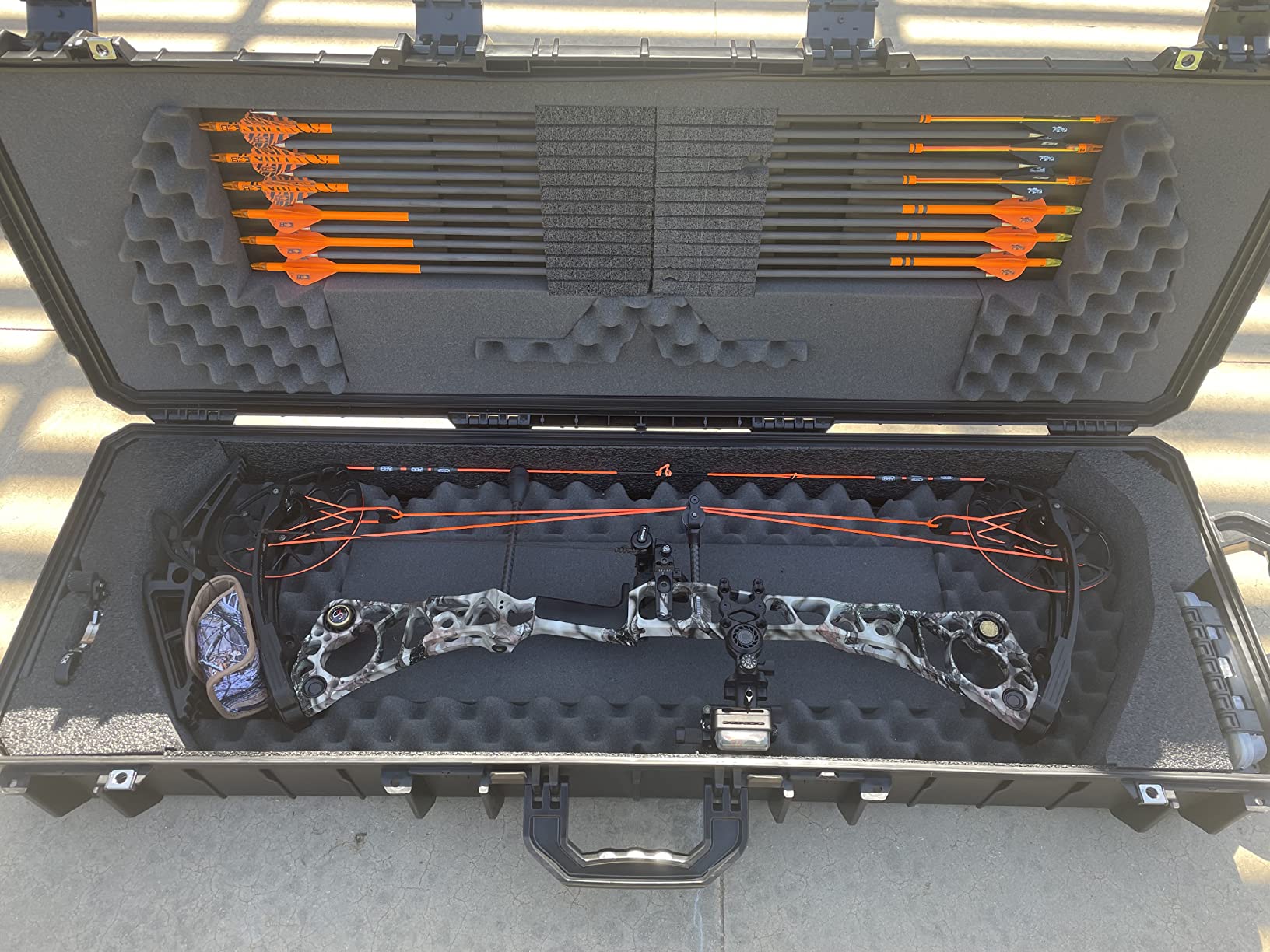 Case Club Compound Bow Case Gen 2 - Pre-Cut, Wheeled & Waterproof customer photo 2