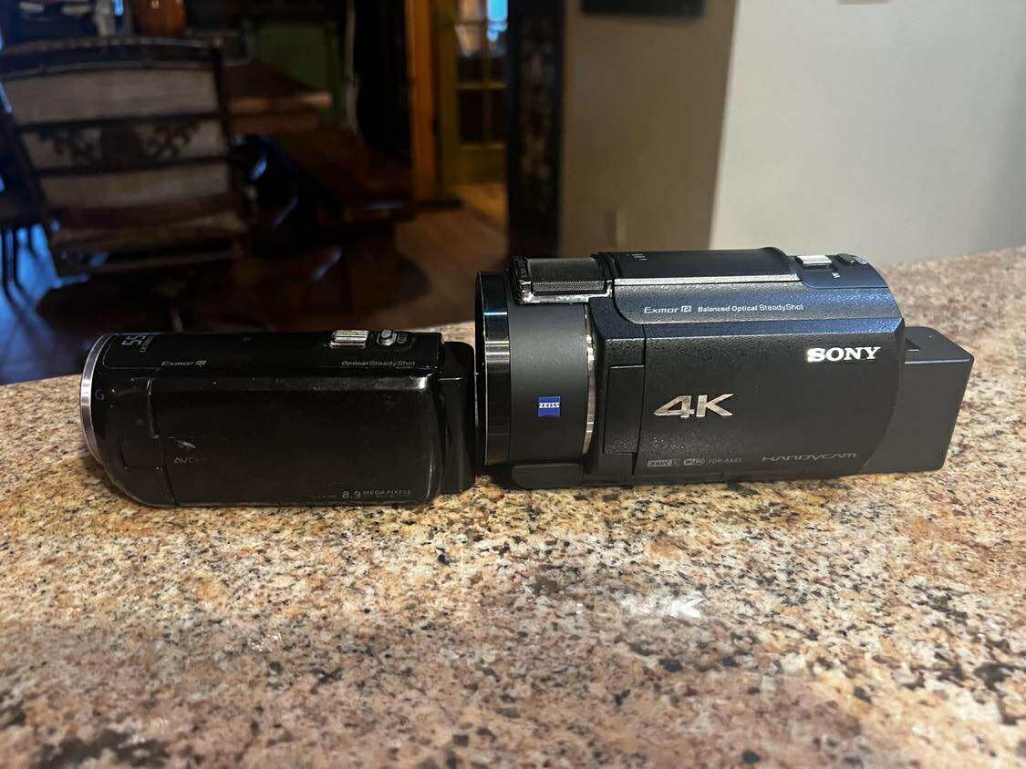 Sony FDR-AX43 UHD 4K Handycam Camcorder customer photo 1