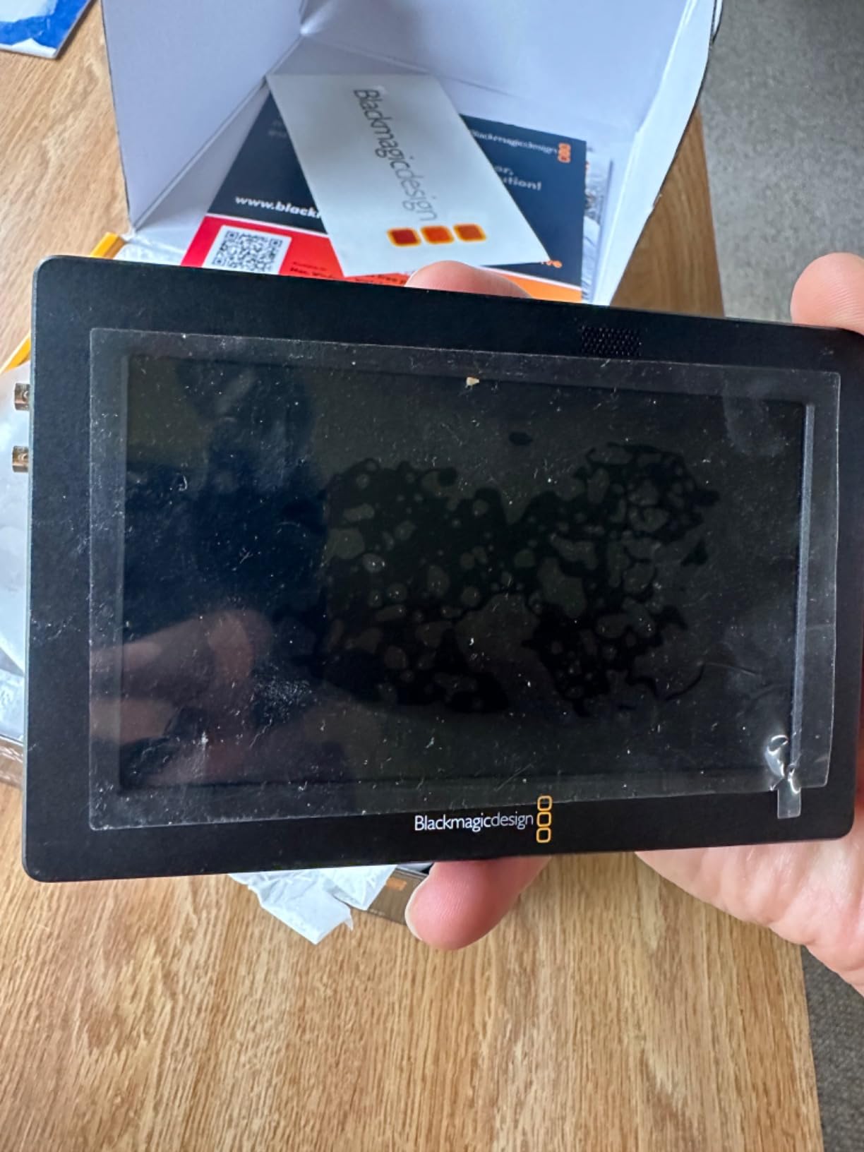 Blackmagic Design Video Assist 5'' 3G Portable Monitor, Recorder, Scope, and Viewfinder customer photo 2