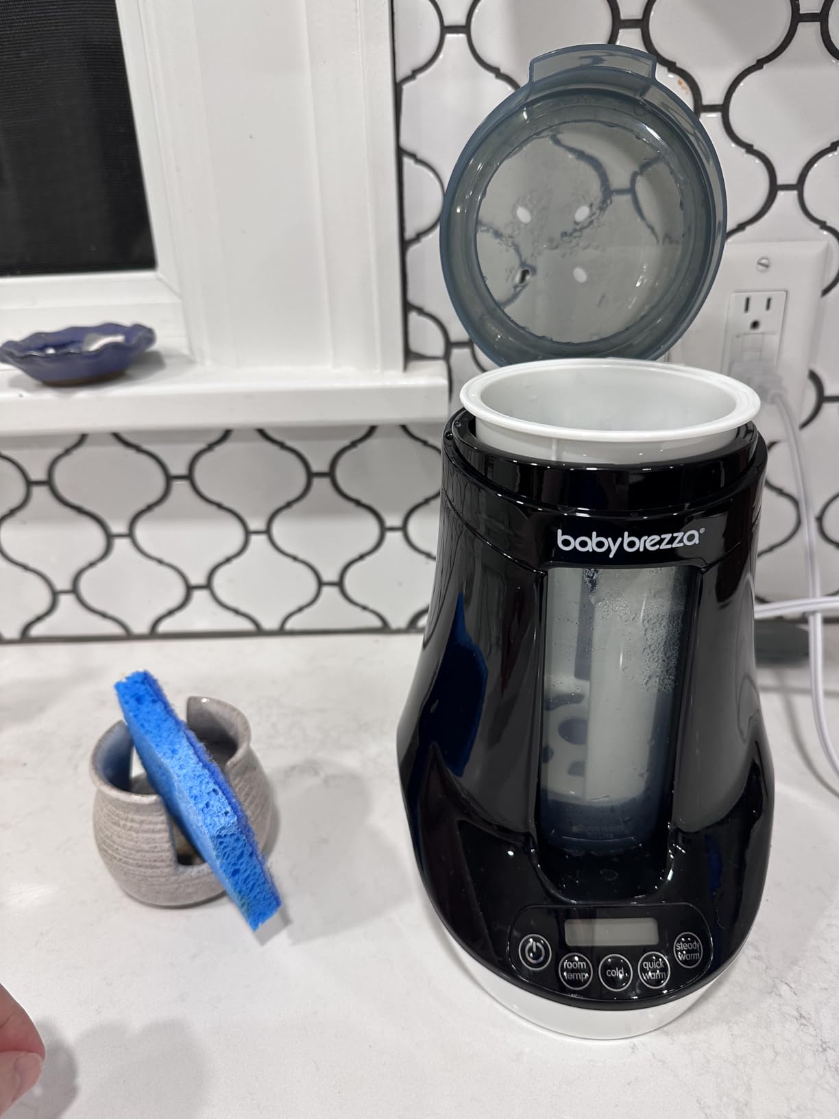 Baby Brezza Fast Baby Milk Warmer for All Bottles of Formula + Breastmilk customer photo 2