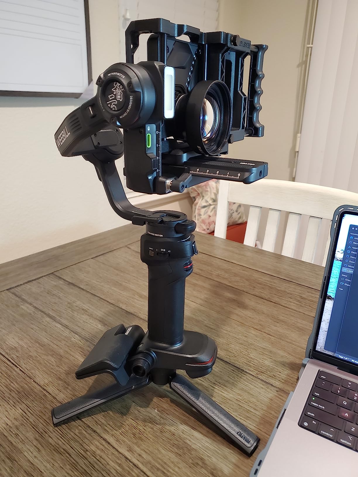 ZHIYUN Crane 4E 3-Axis Camera Stabilizer for DSLR and Mirrorless Cameras customer photo 2
